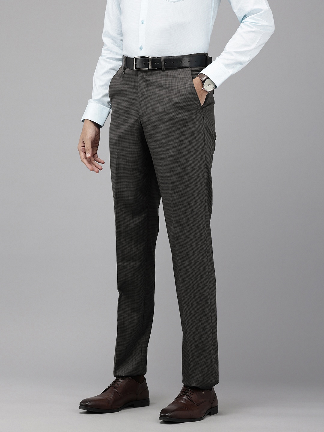 

Van Heusen Men Checked Custom Formal Trousers, Black