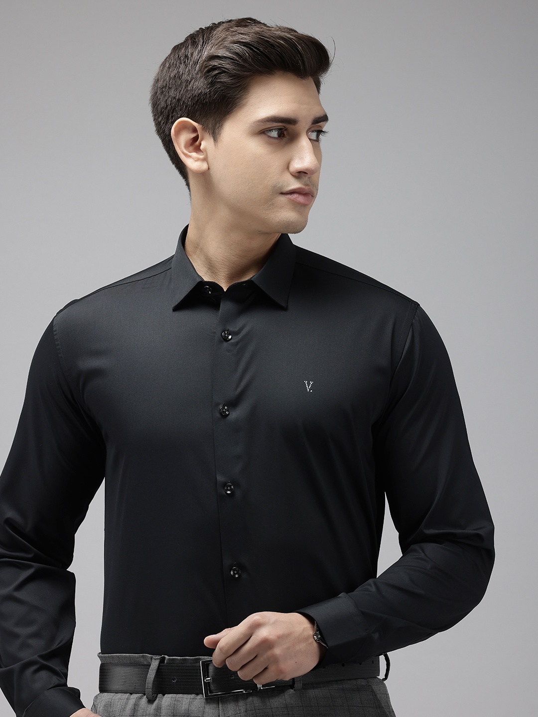

V Dot Slim Fit Formal Shirt, Black