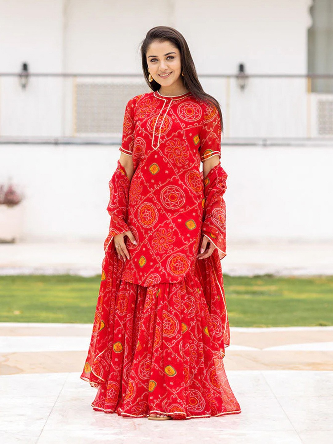 

Ambraee Ethnic Motifs Printed Regular Kurta With Sharara & Dupatta, Red