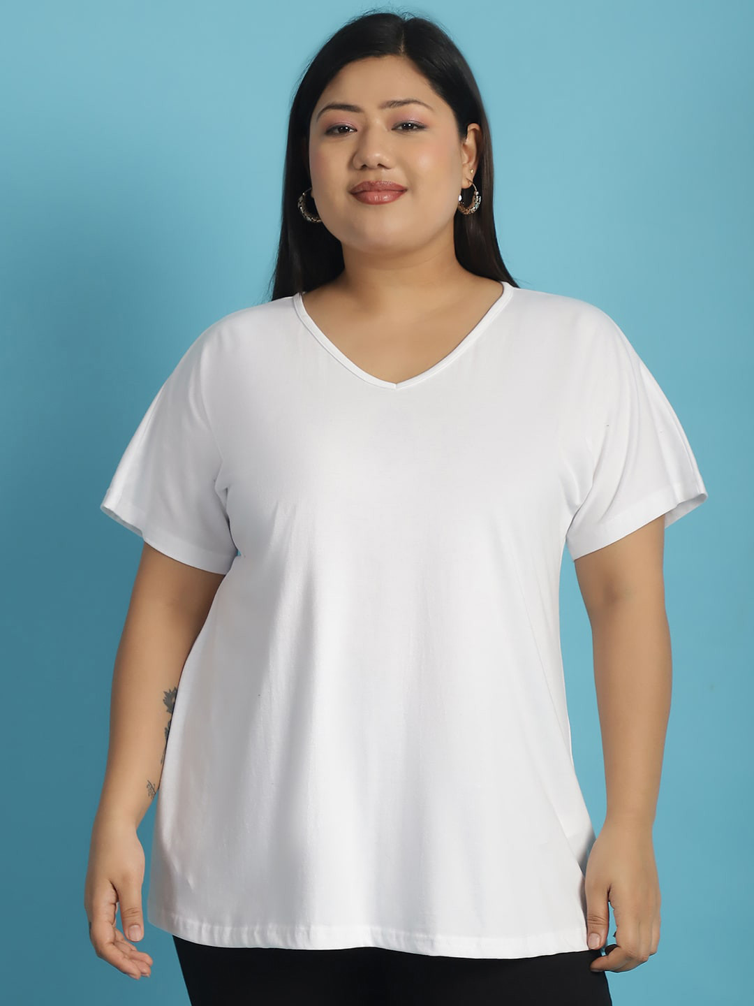 

theRebelinme V-Neck Short Sleeves Cotton Plus Size T-shirt, White