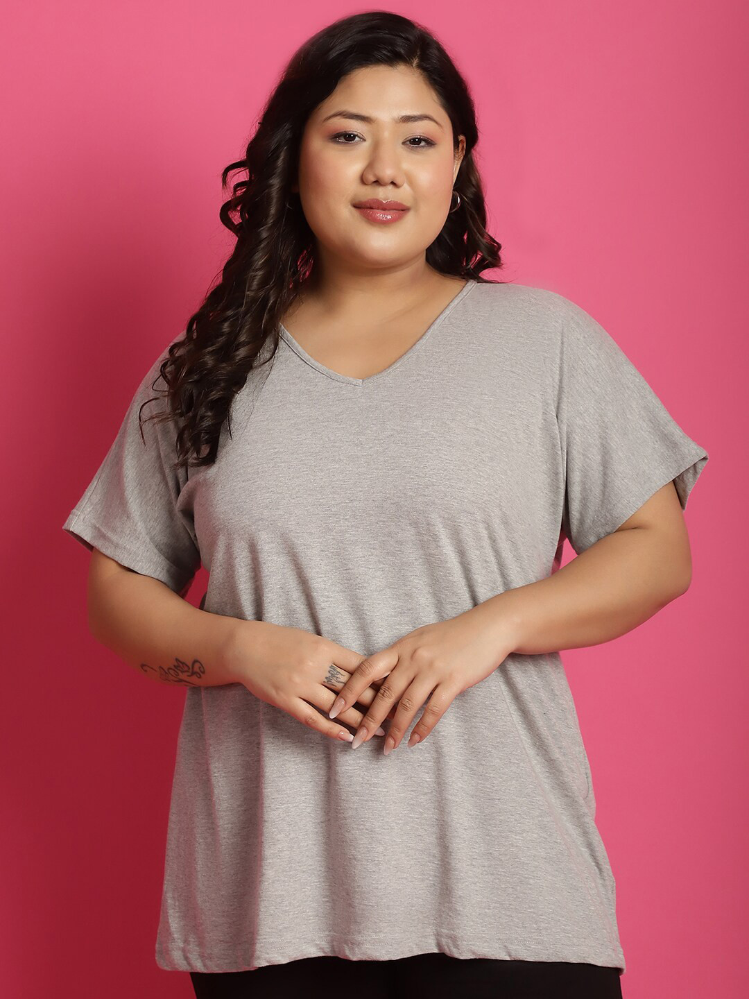 

theRebelinme Plus Size Extended Sleeves V Neck Pure Cotton T-shirt, Grey