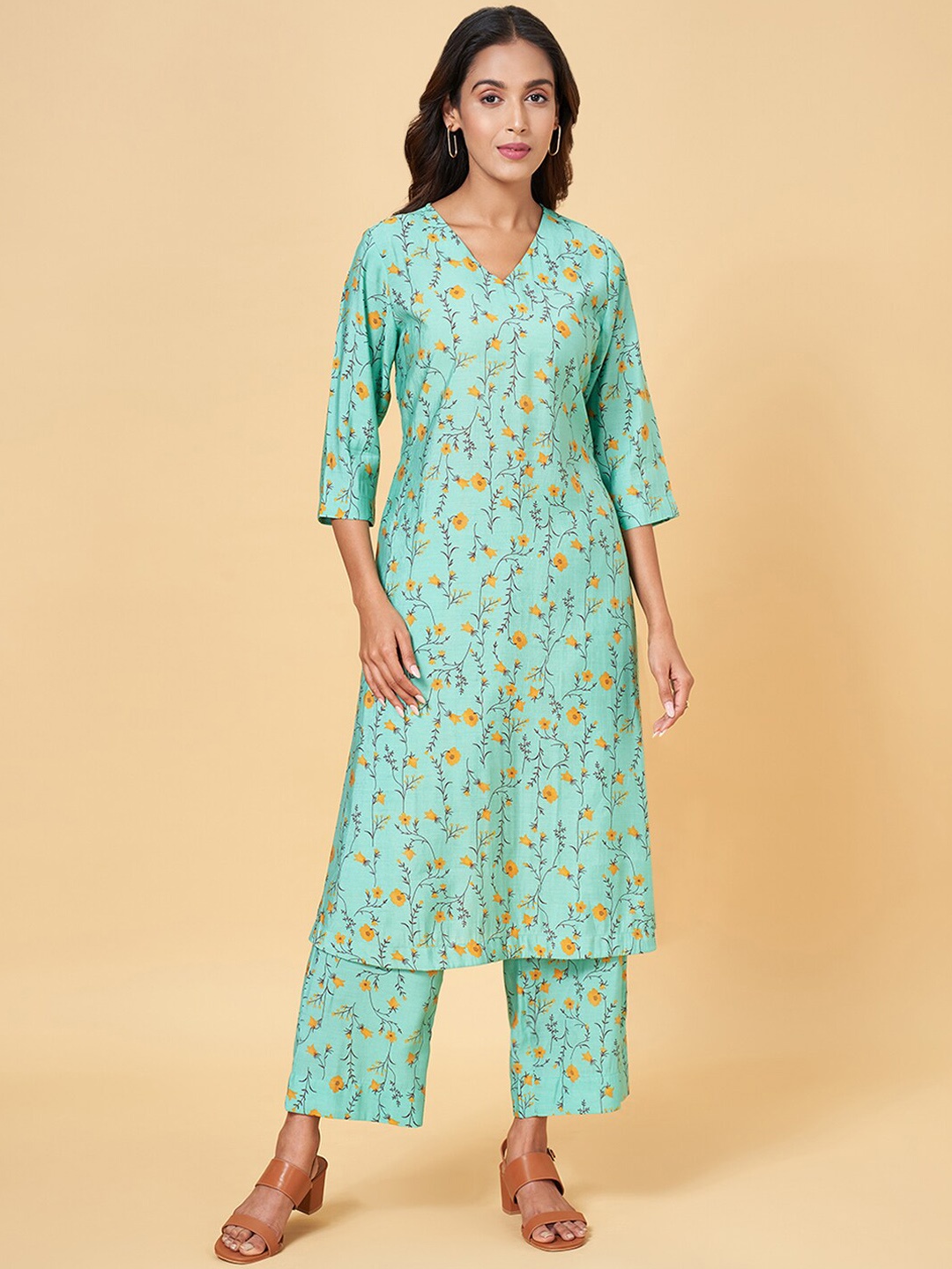 

RANGMANCH BY PANTALOONS Floral Printed Pure Cotton A-Line Kurta with Palazzos, Turquoise blue