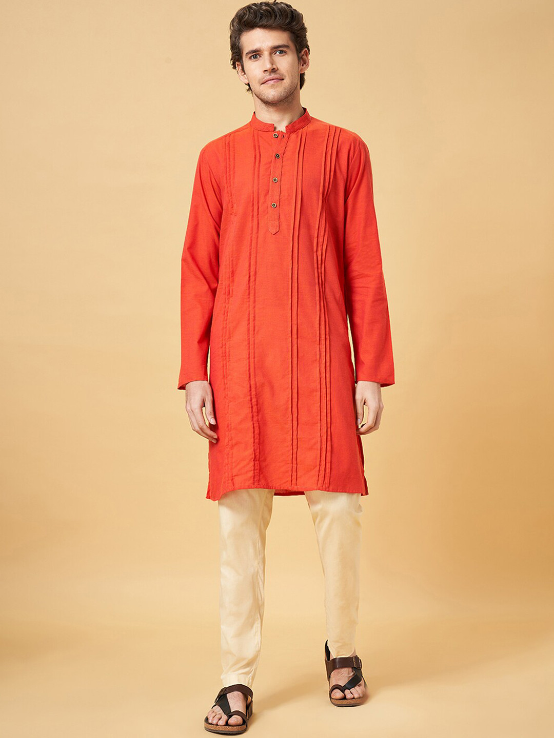 

indus route by Pantaloons Mandarin Collar Pleated Cotton Straight Kurta, Pink