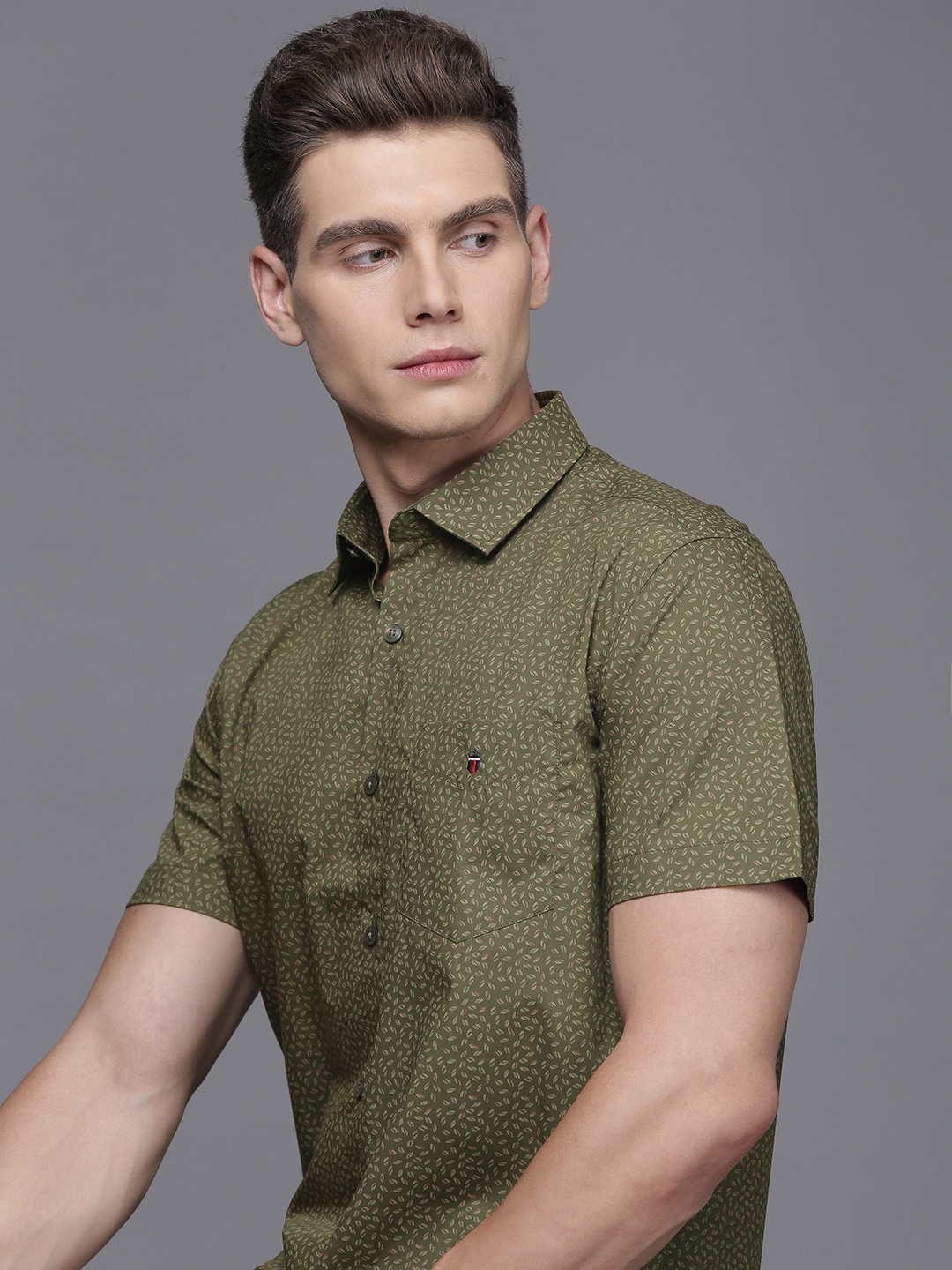 

Louis Philippe Sport Pure Cotton Slim Fit Geometric Printed Casual Shirt, Olive