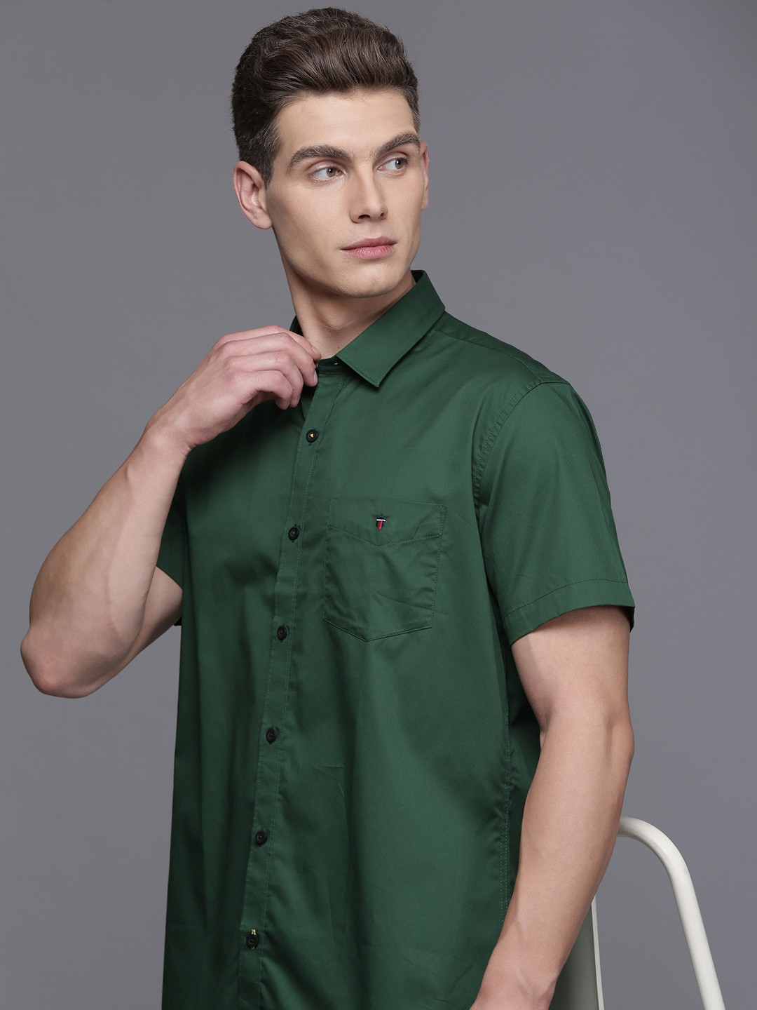 

Louis Philippe Sport Pure Cotton Slim Fit Opaque Casual Shirt, Green