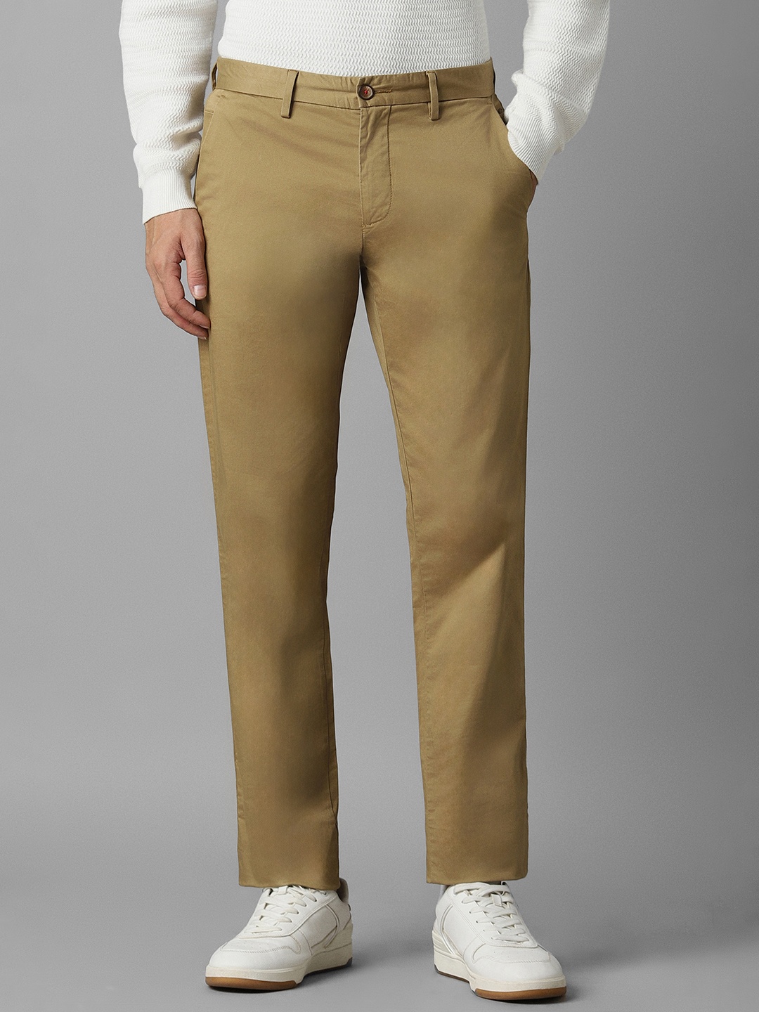 

Louis Philippe Sport Men Slim Fit Low-Rise Trousers, Khaki
