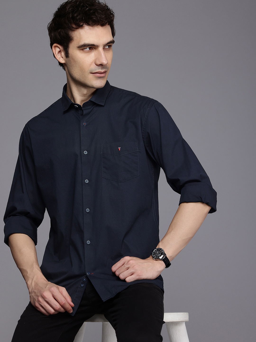 

Louis Philippe Sport Slim Fit Opaque Casual Shirt, Navy blue