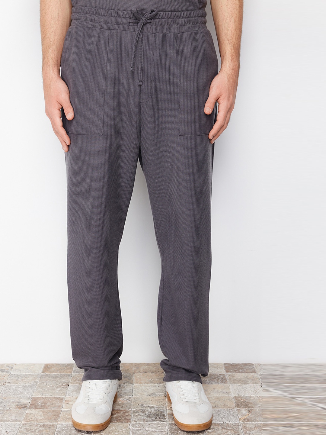 

Trendyol Men Mid Rise Track Pant, Grey