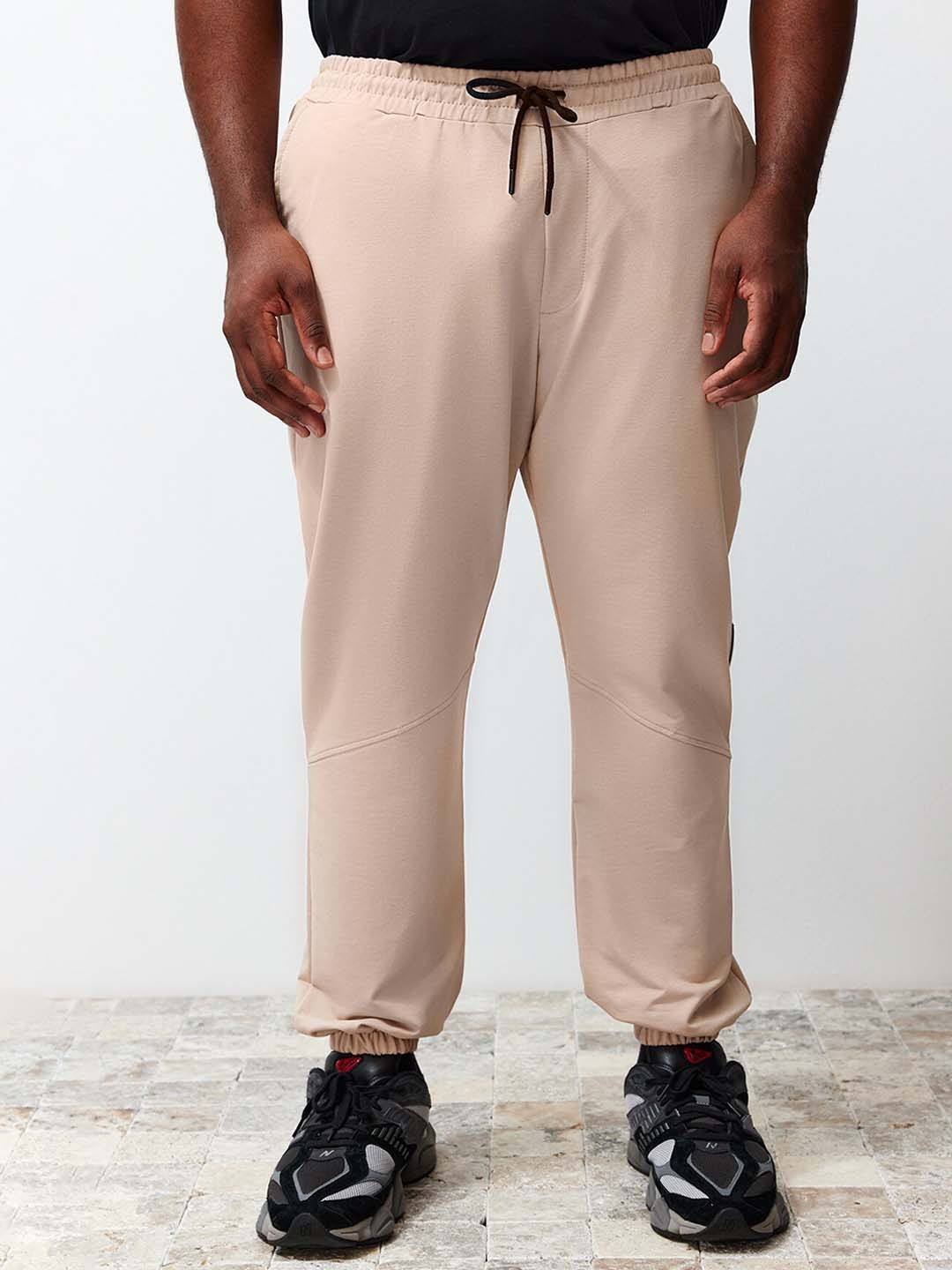 

Trendyol Plus Size Men Mid-Rise Pure Cotton Jogger, Cream