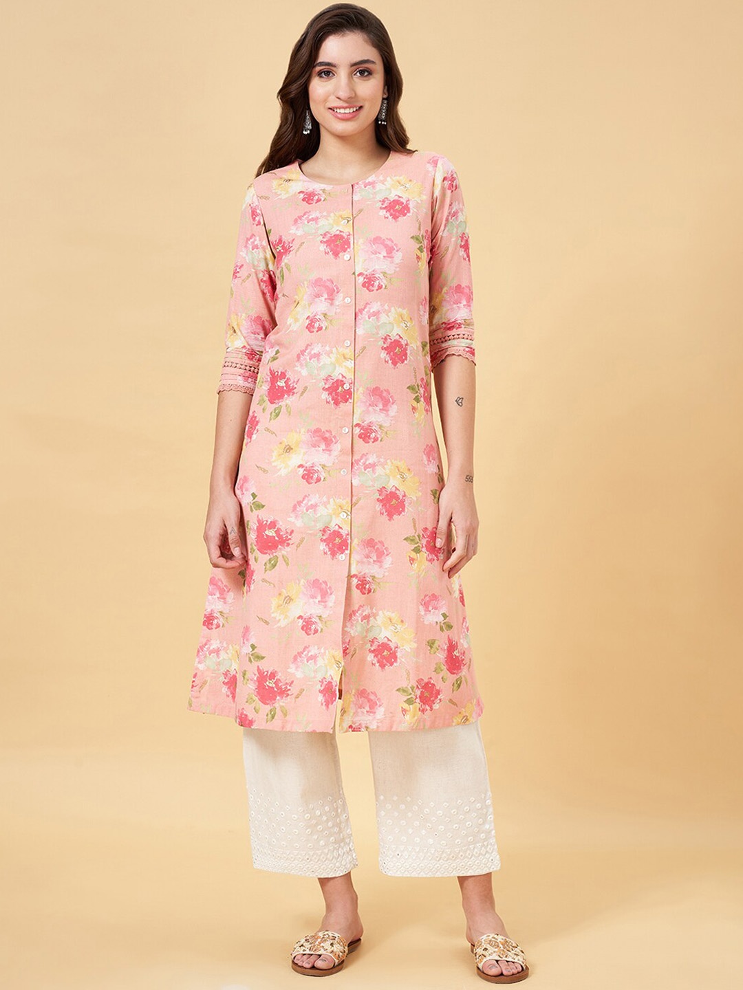 

RANGMANCH BY PANTALOONS Floral Printed Mandarin Collar Thread Work Kurta, Pink