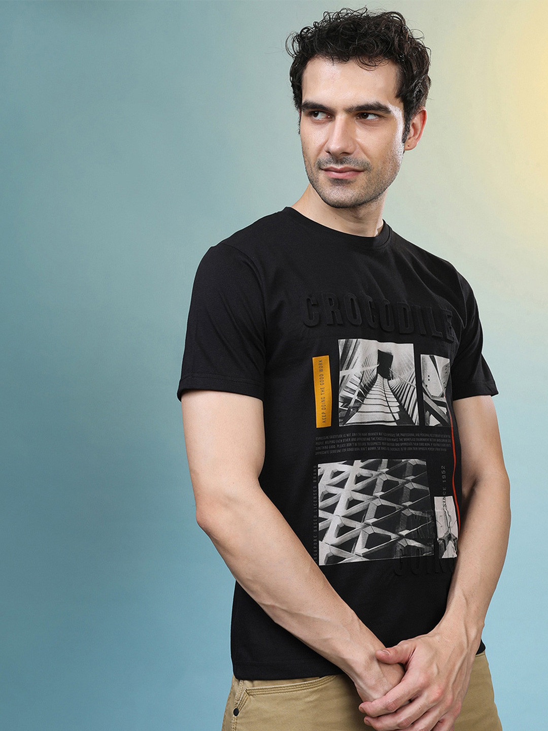 

Crocodile Graphic Printed Cotton Round Neck Slim Fit T-shirt, Black