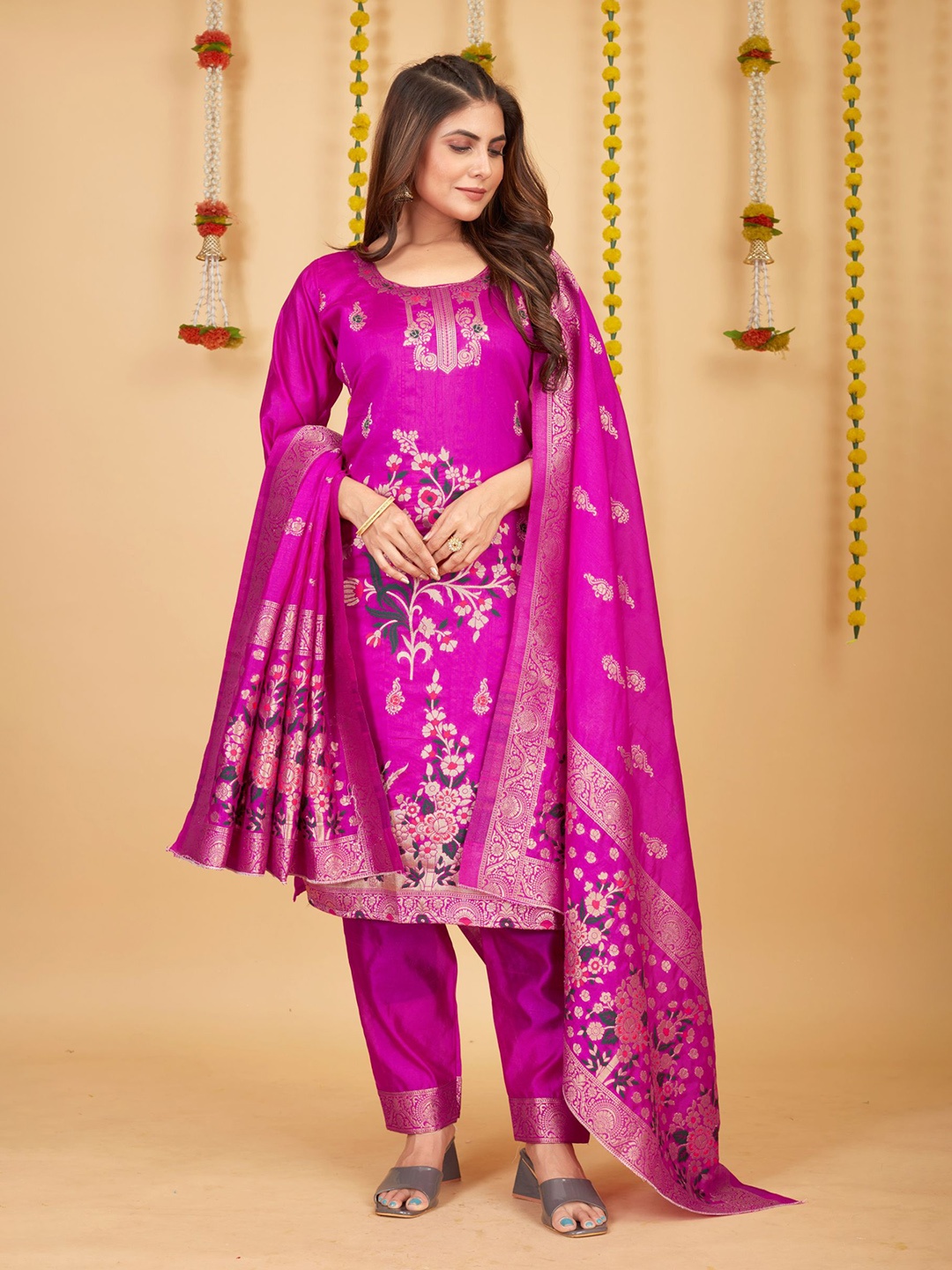 

Royal Rajgharana Saree Ethnic Motifs Pure Silk Unstitched Dress Material, Pink