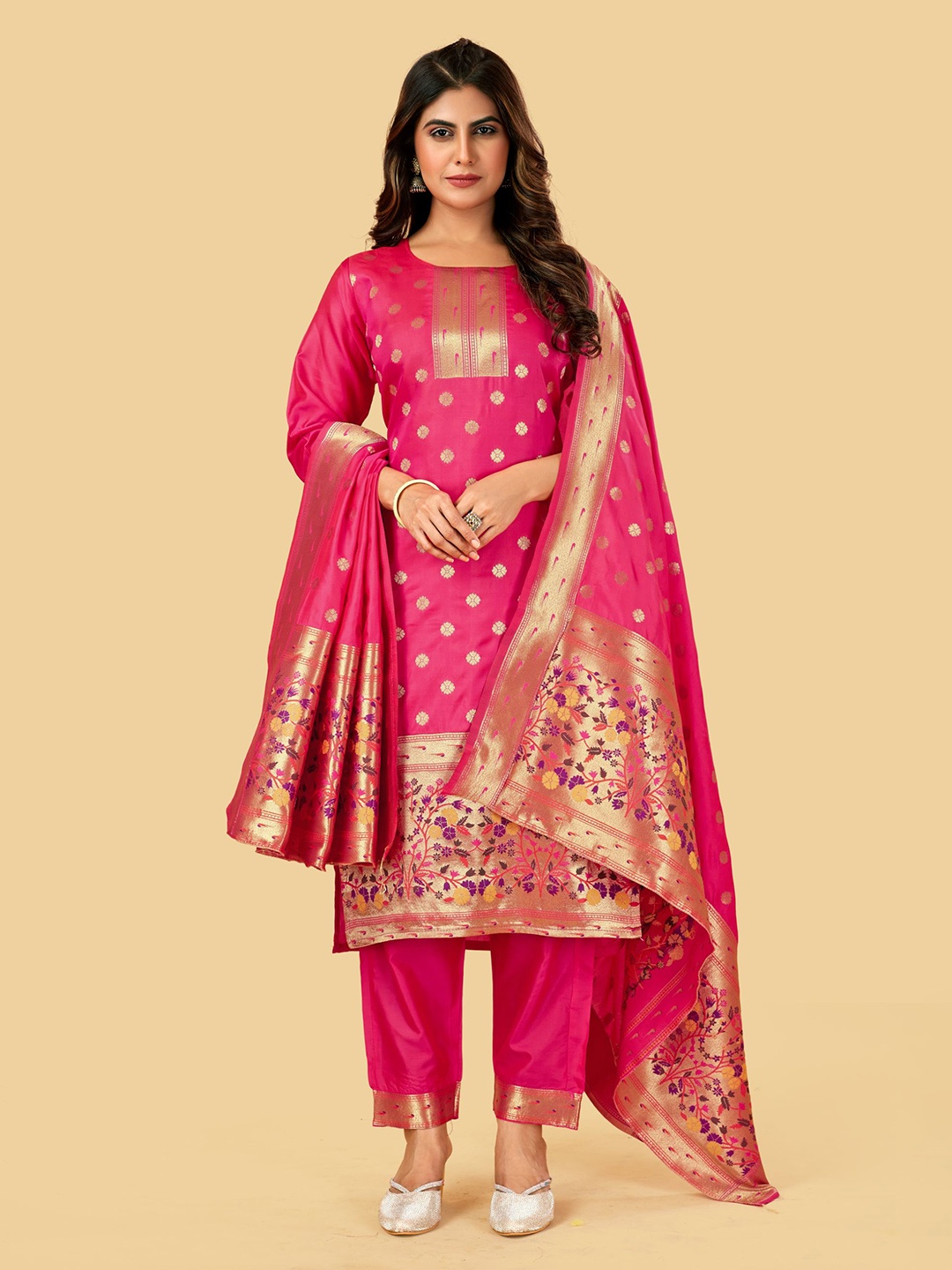 

Royal Rajgharana Saree Pure Silk Unstitched Dress Material, Pink