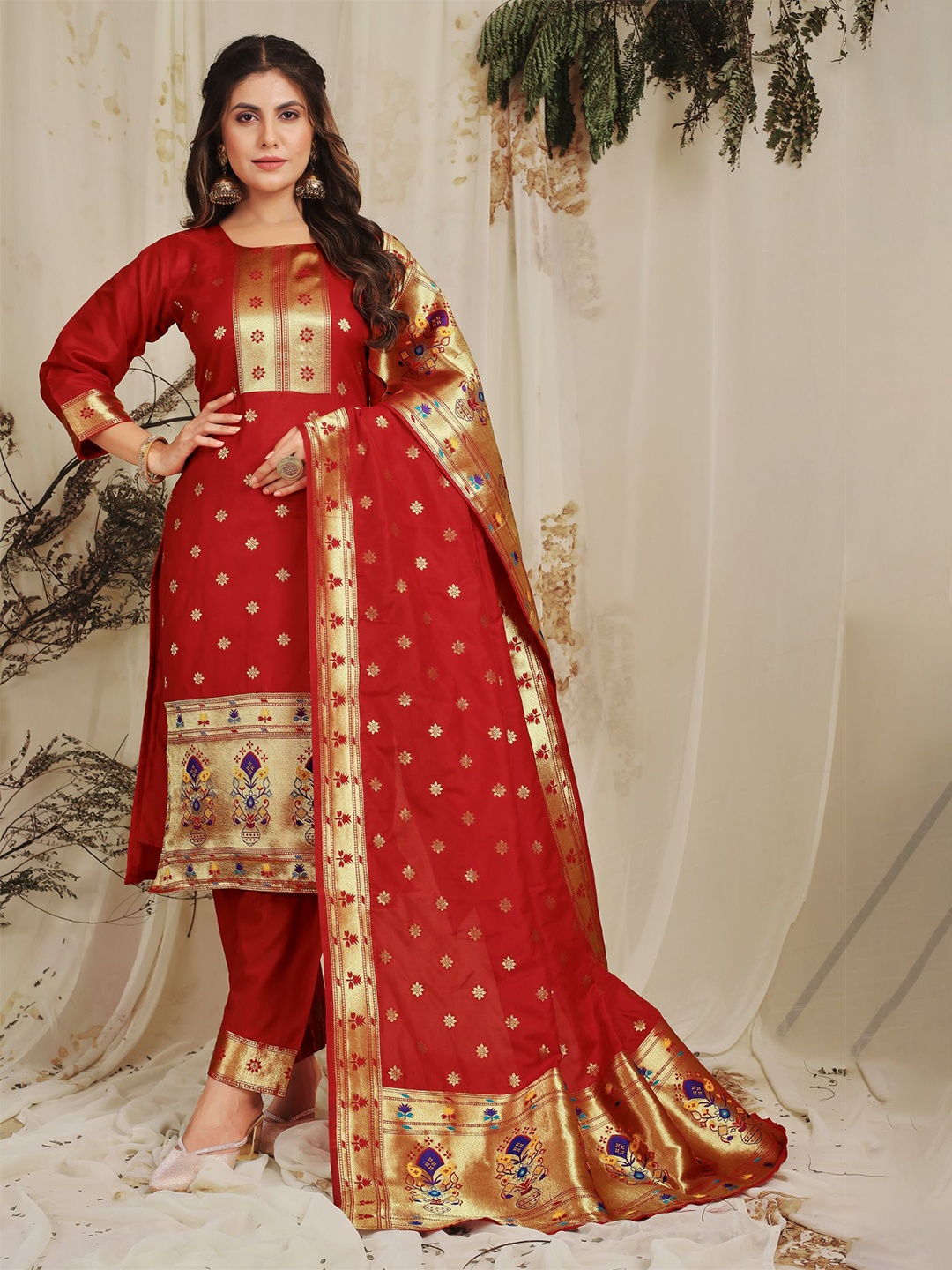 

Royal Rajgharana Saree Ethnic Motifs Pure Silk Unstitched Dress Material, Red