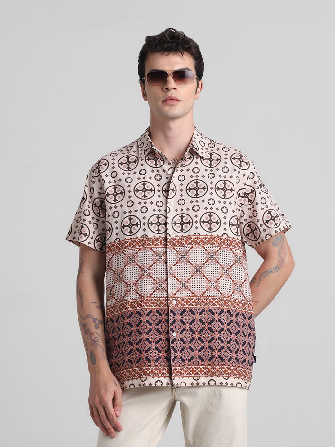 

Jack & Jones Geometric Printed Cotton Linen Casual Shirt, Beige