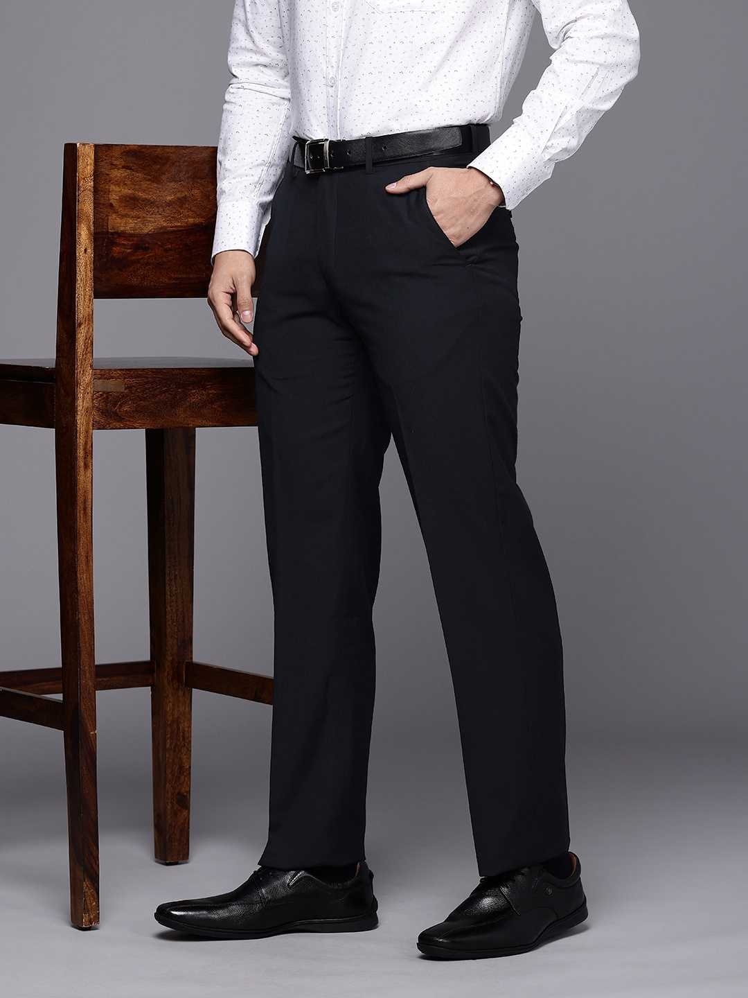 

Louis Philippe Men Formal Trousers, Navy blue