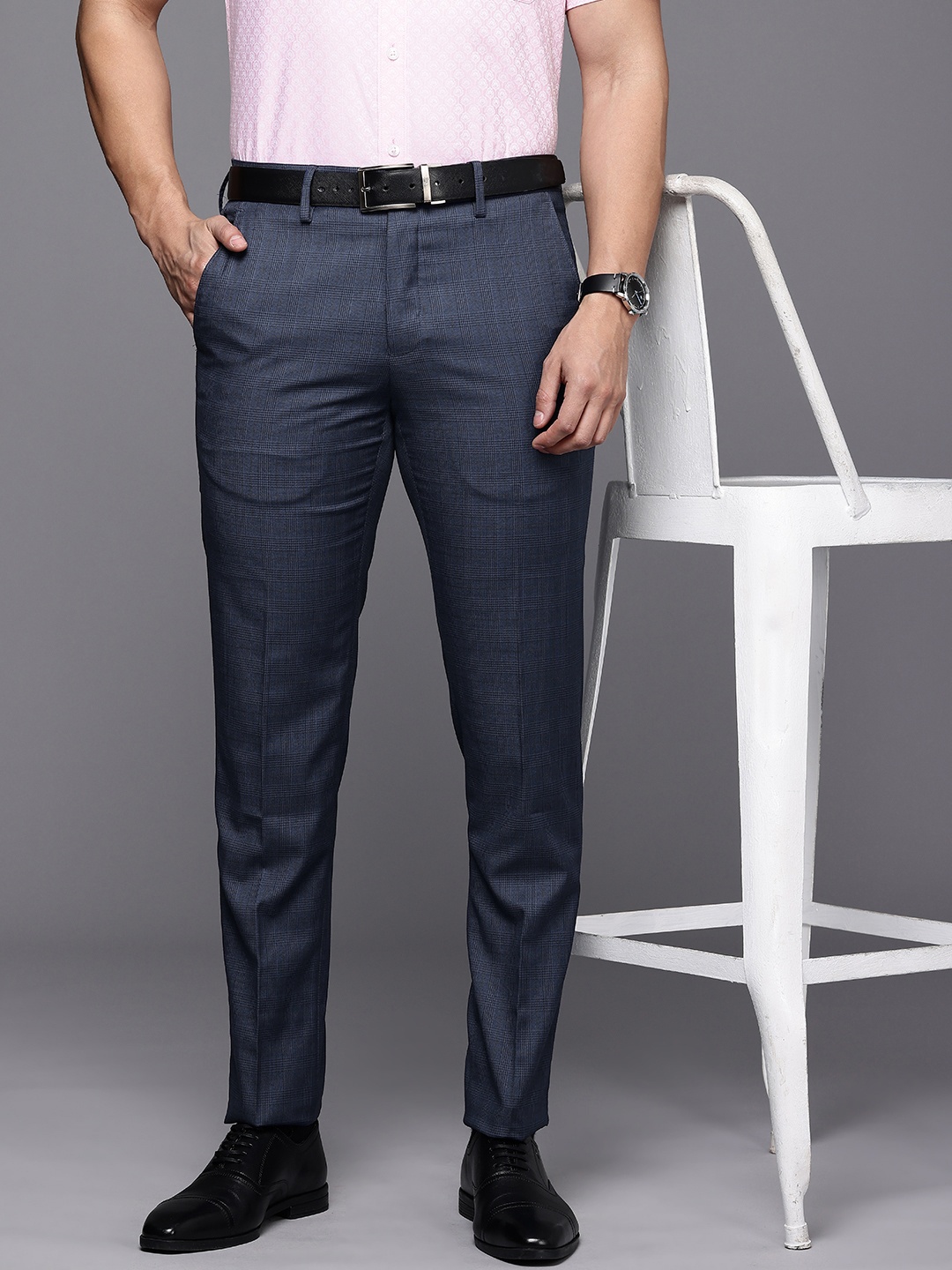 

Louis Philippe Men Checked Super Slim Fit Formal Trousers, Navy blue