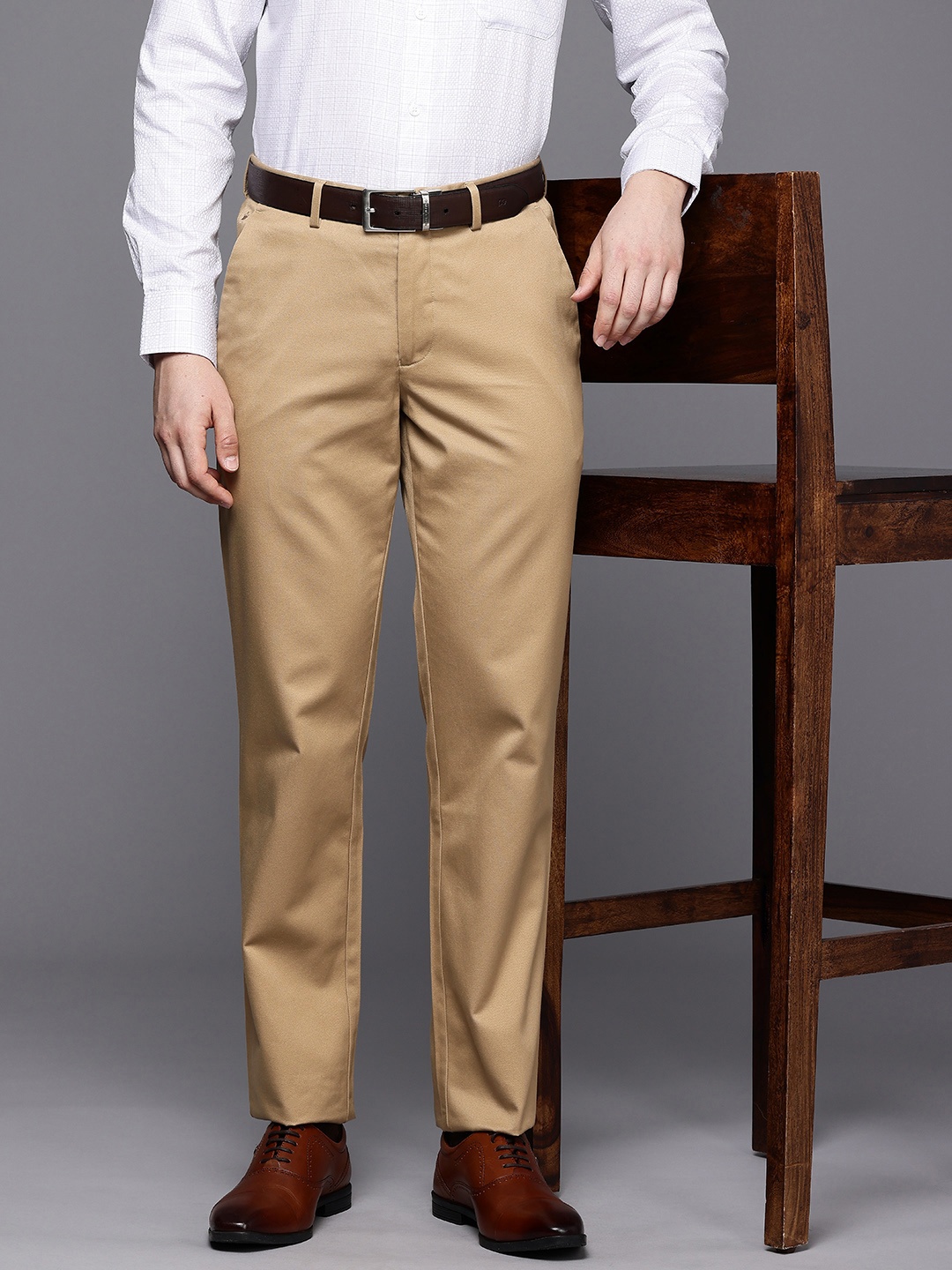 

Louis Philippe Men Slim Fit Trousers, Khaki