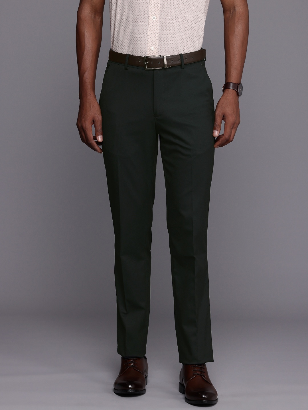 

Louis Philippe Men Slim Fit Formal Trousers, Black