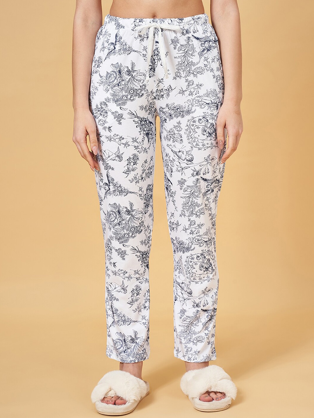 

Dreamz by Pantaloons Women Printed Pure Cotton Lounge Pants, White