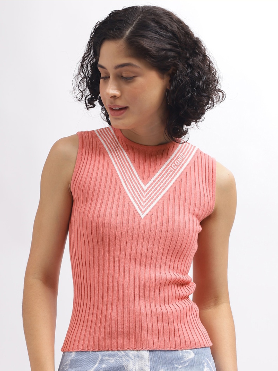 

Iconic Women Solid Regular Fit Cotton T-shirt, Pink