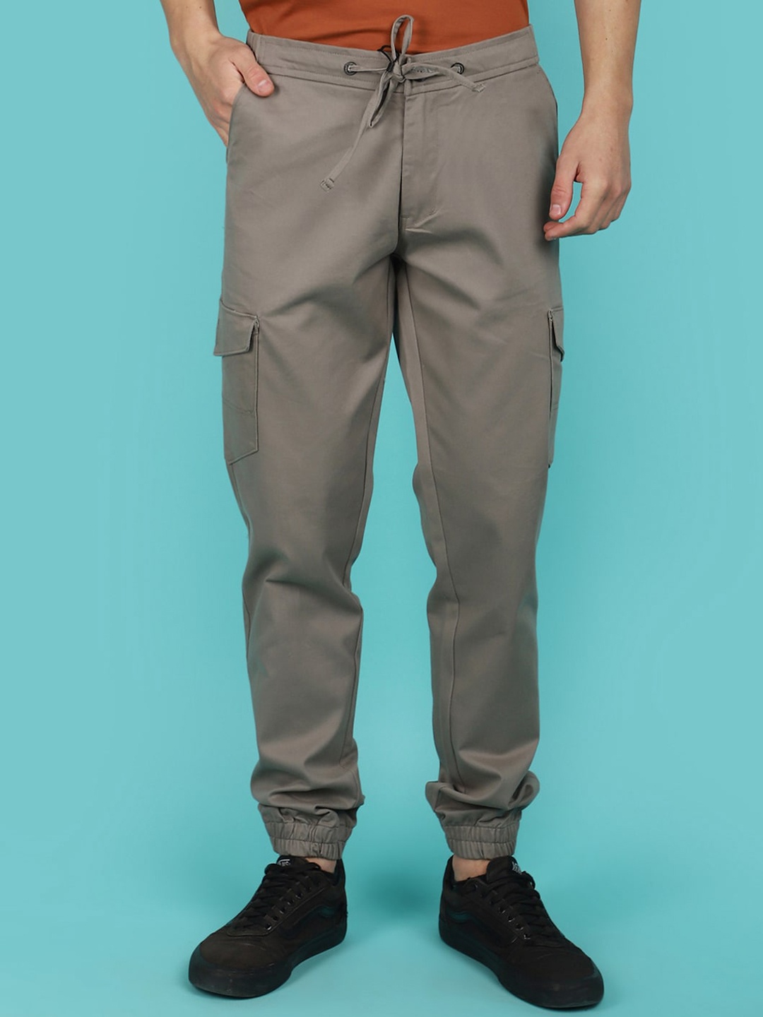 

V-Mart Men Mid-Rise Regular Fit Cargo Jogger Trouser, Grey