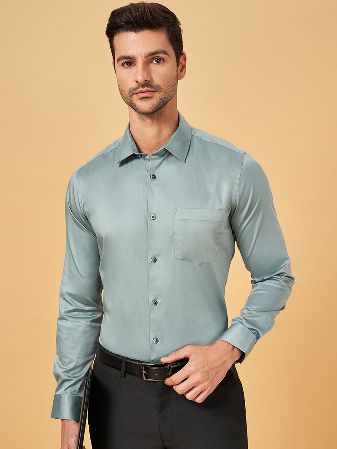 

Peregrine by Pantaloons Slim Fit Cotton Formal Shirt, Green