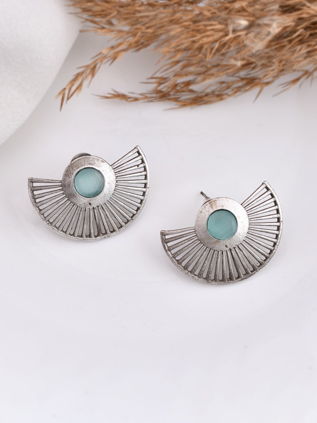 

DASTOOR Silver-Plated Stone-Studded & Beaded Contemporary Studs Earrings