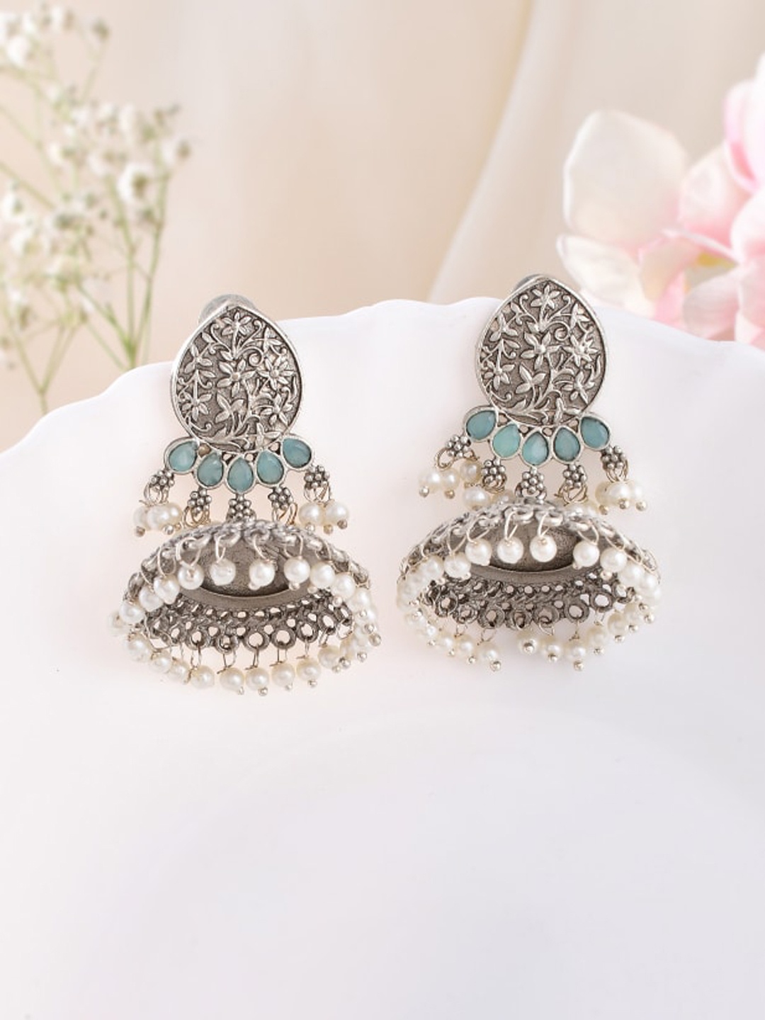 

DASTOOR Silver-Plated Beaded & Stone Studded Classic Jhumkas