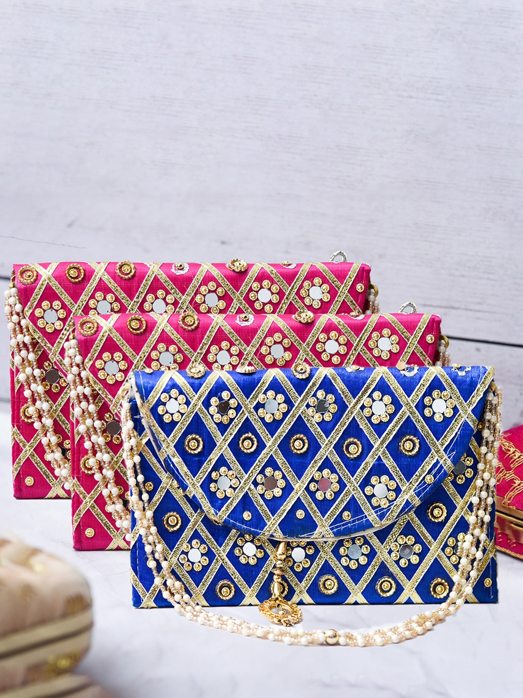 

Kuber Industries Set Of 3 Embroidered Purses, Red