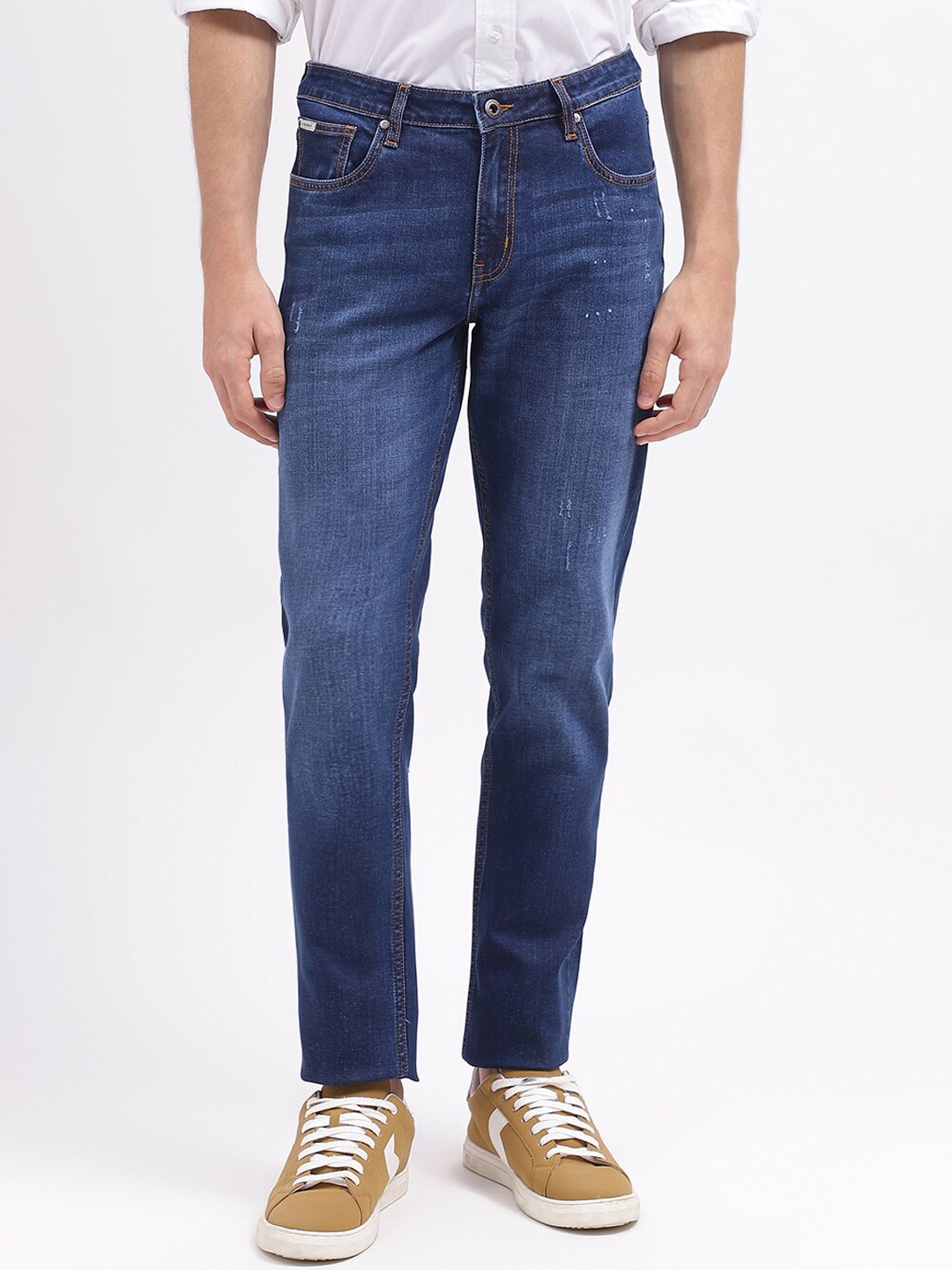 

LINDBERGH Men Tapered Fit Clean Look Light Fade Stretchable Jeans, Blue