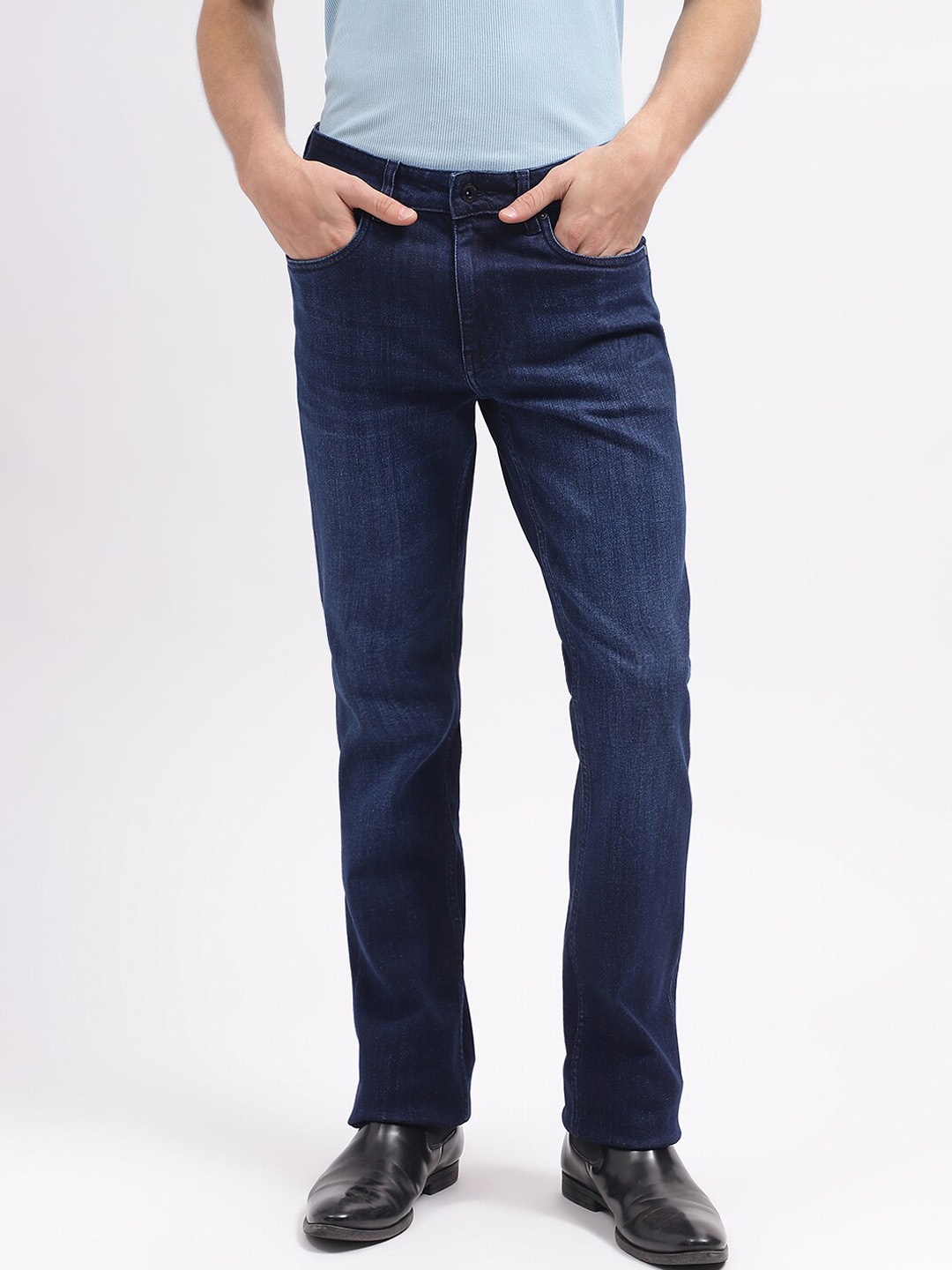 

LINDBERGH Men Bootcut Clean Look Light Fade Stretchable Jeans, Blue