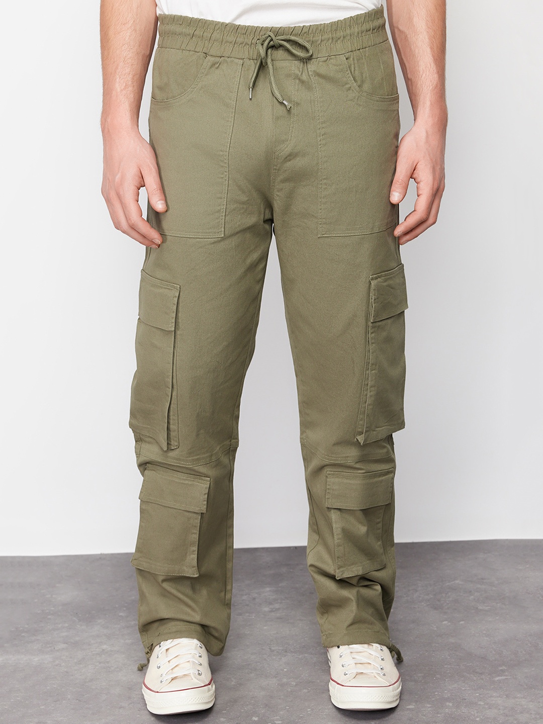 

Trendyol Men Regular Fit Mid-Rise Cotton Chinos Trousers, Khaki