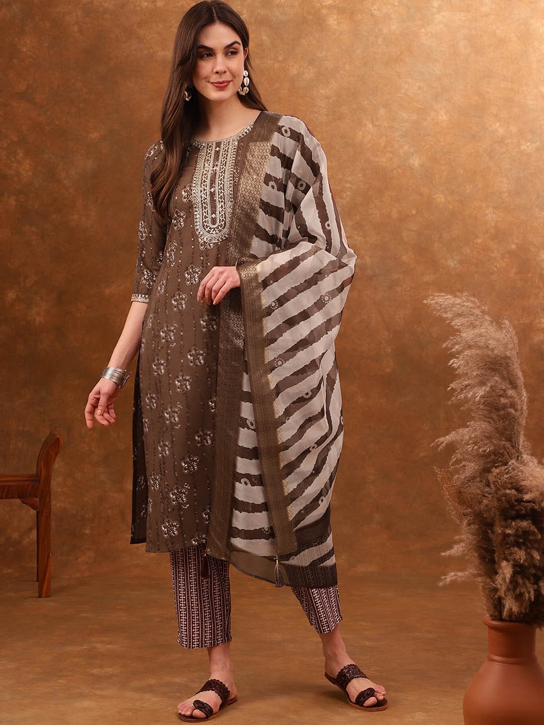 

J Turritopsis Floral Printed Straight Thread Work Kurta With Trousers & Dupatta, Coffee brown