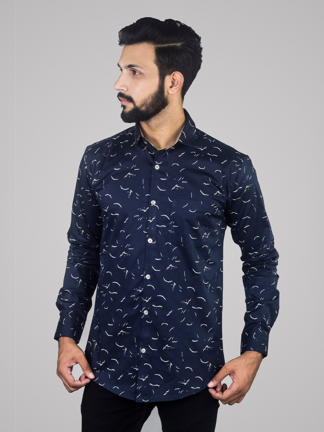 

INDIAN THREADS Comfort Abstract Printed Cotton Casual Shirt, Blue