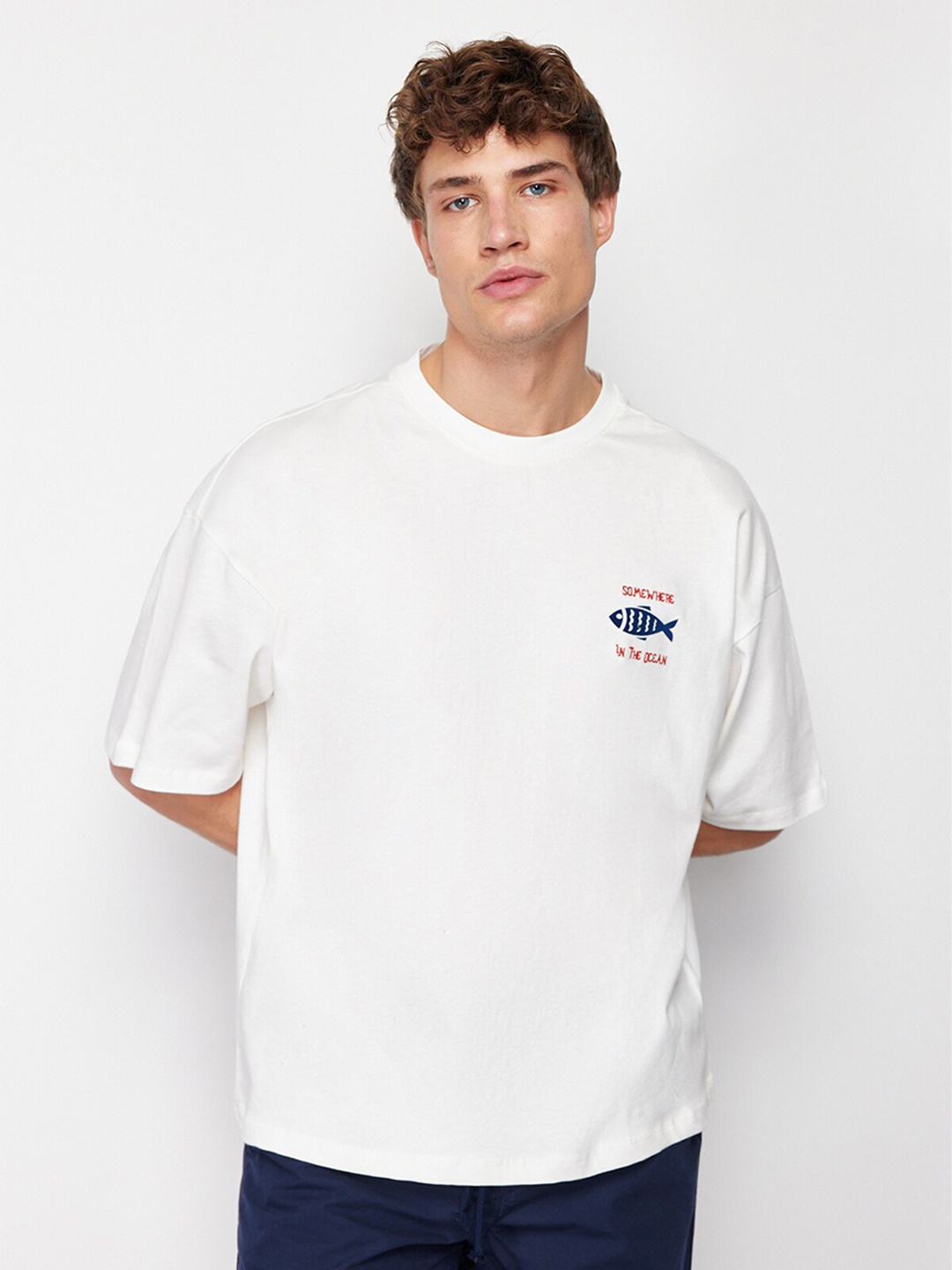 Trendyol Round Neck Drop-Shoulder Sleeves Cotton Casual T-shirt, White