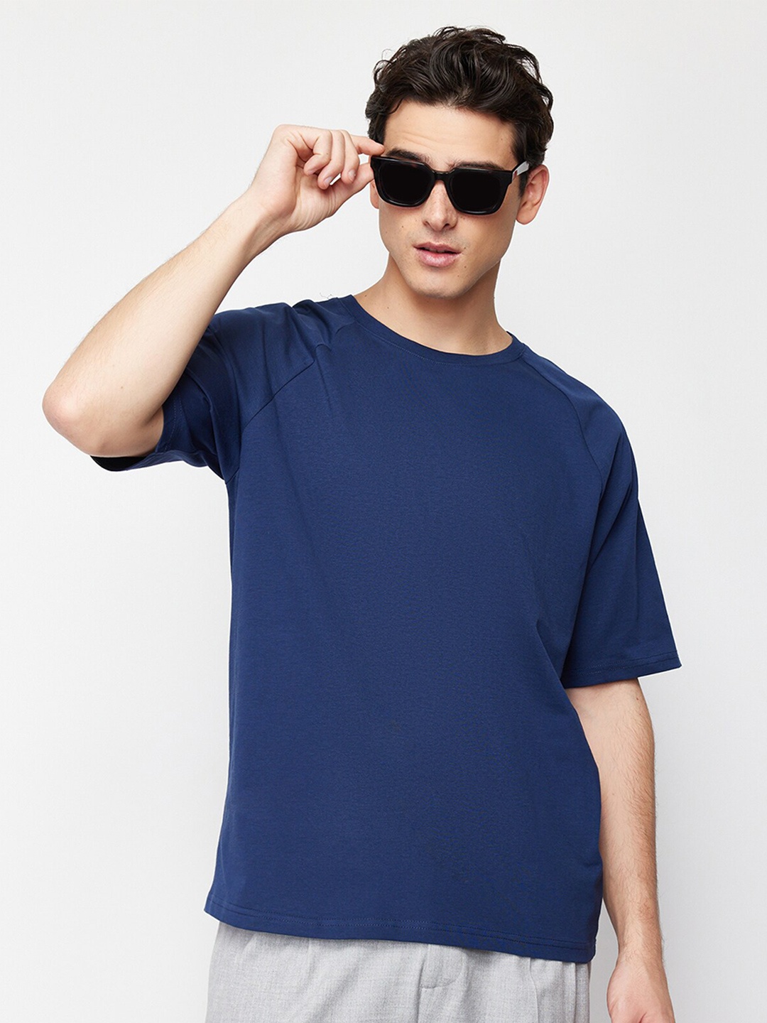 

Trendyol Round Neck Raglan Sleeves Cotton Casual T-shirt, Navy blue