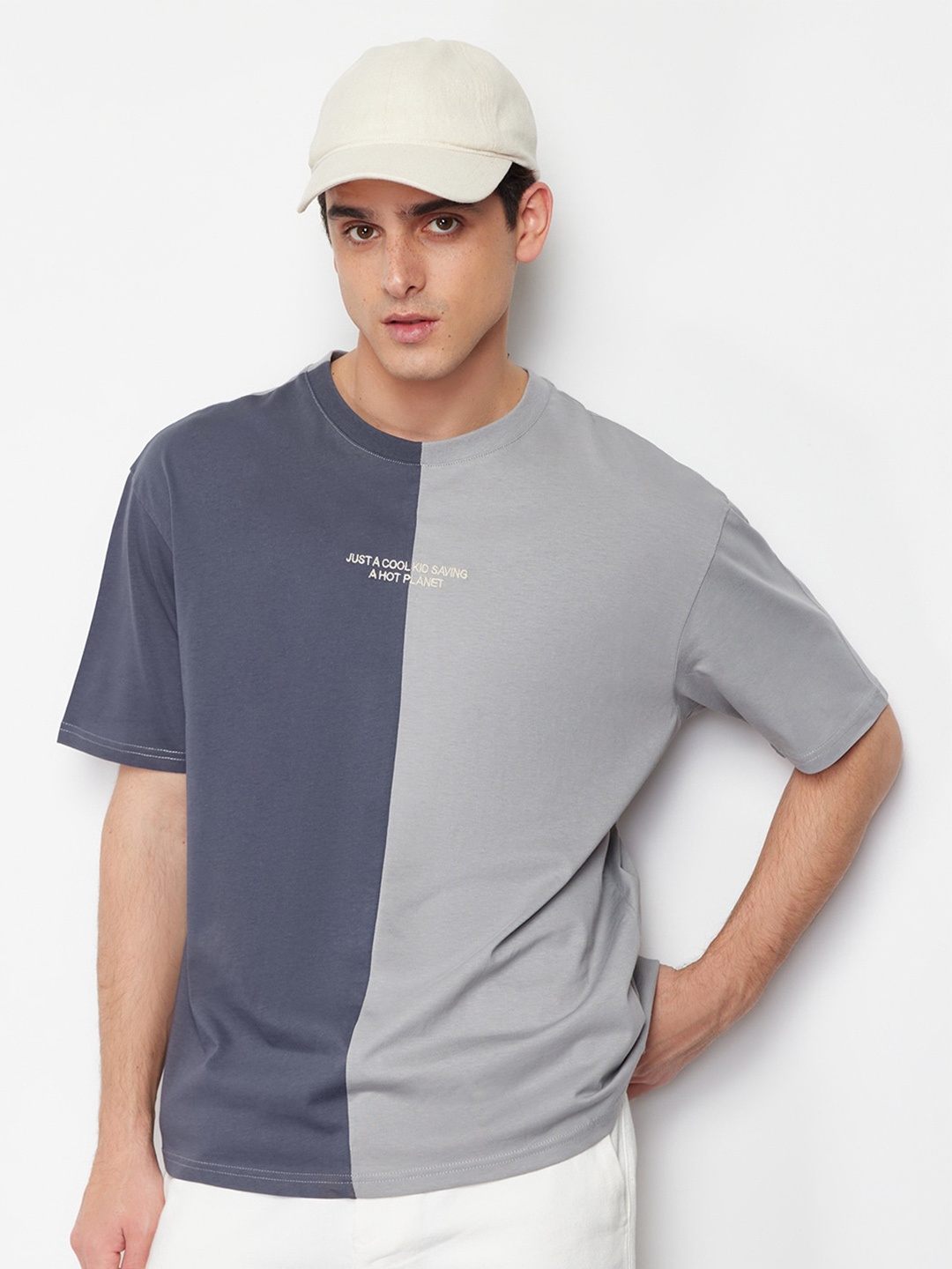 

Trendyol Colourblocked Round Neck T-shirt, Na