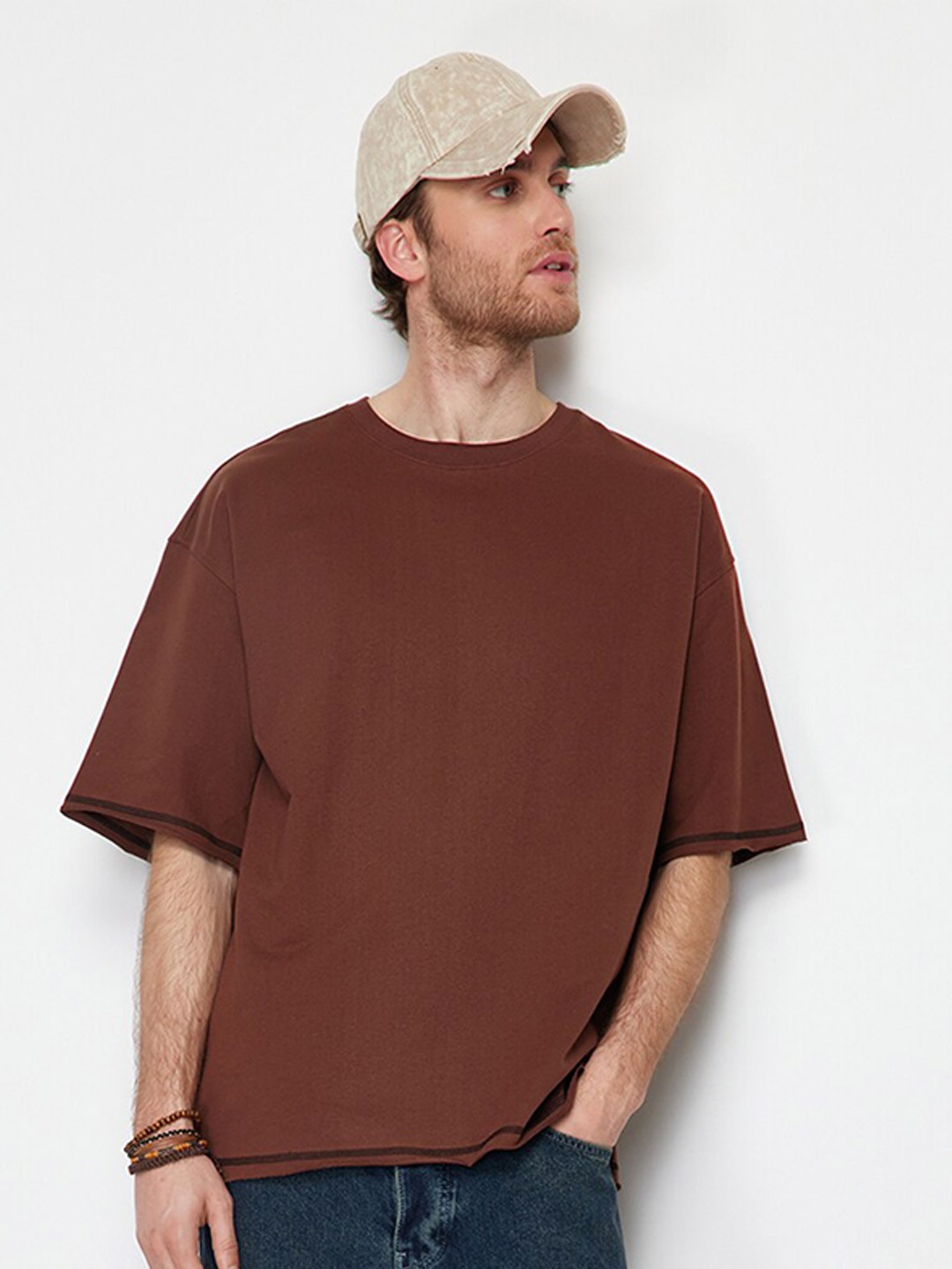 

Trendyol Round Neck Short Sleeves Cotton T-shirt, Coffee brown