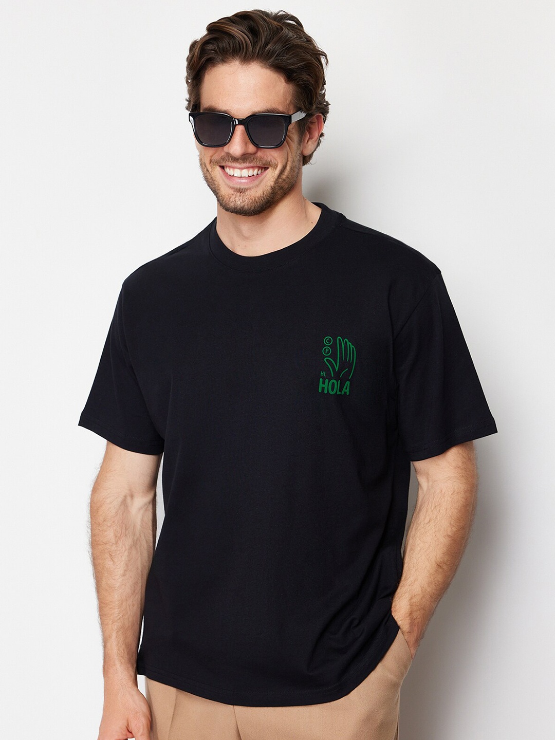 

Trendyol Round Neck Short Sleeves Cotton T-shirt, Black