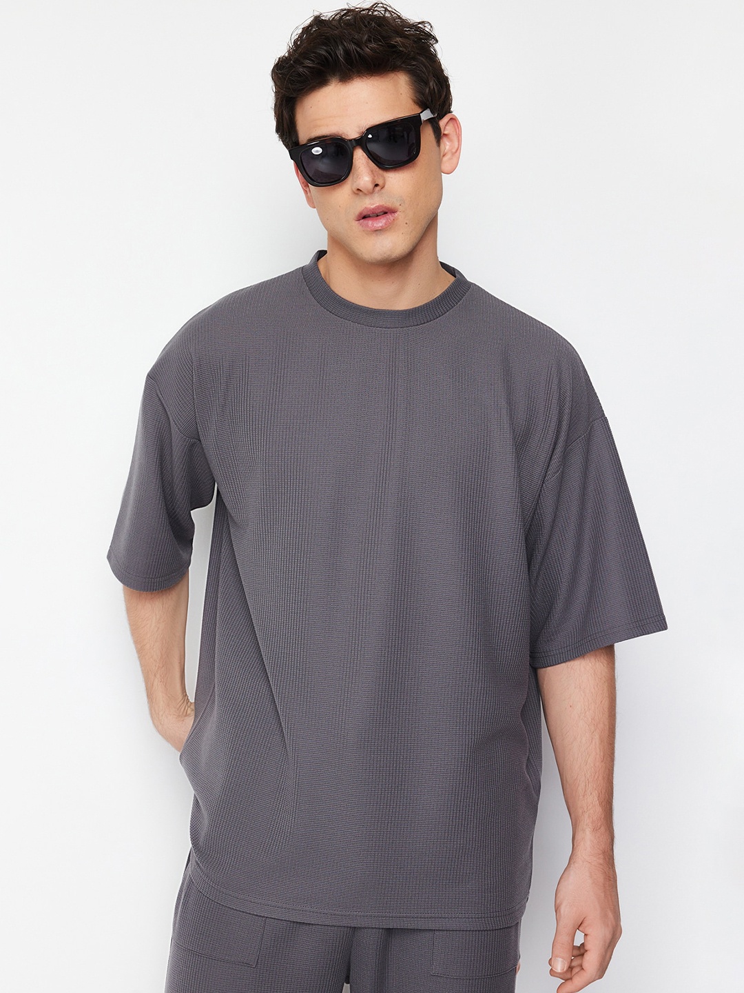 

Trendyol Round Neck Short Sleeves Cotton T-shirt, Grey