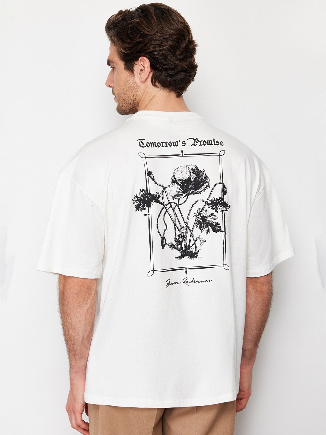 

Trendyol Graphic Printed Drop-Shoulder Sleeves Cotton Casual T-shirt, White
