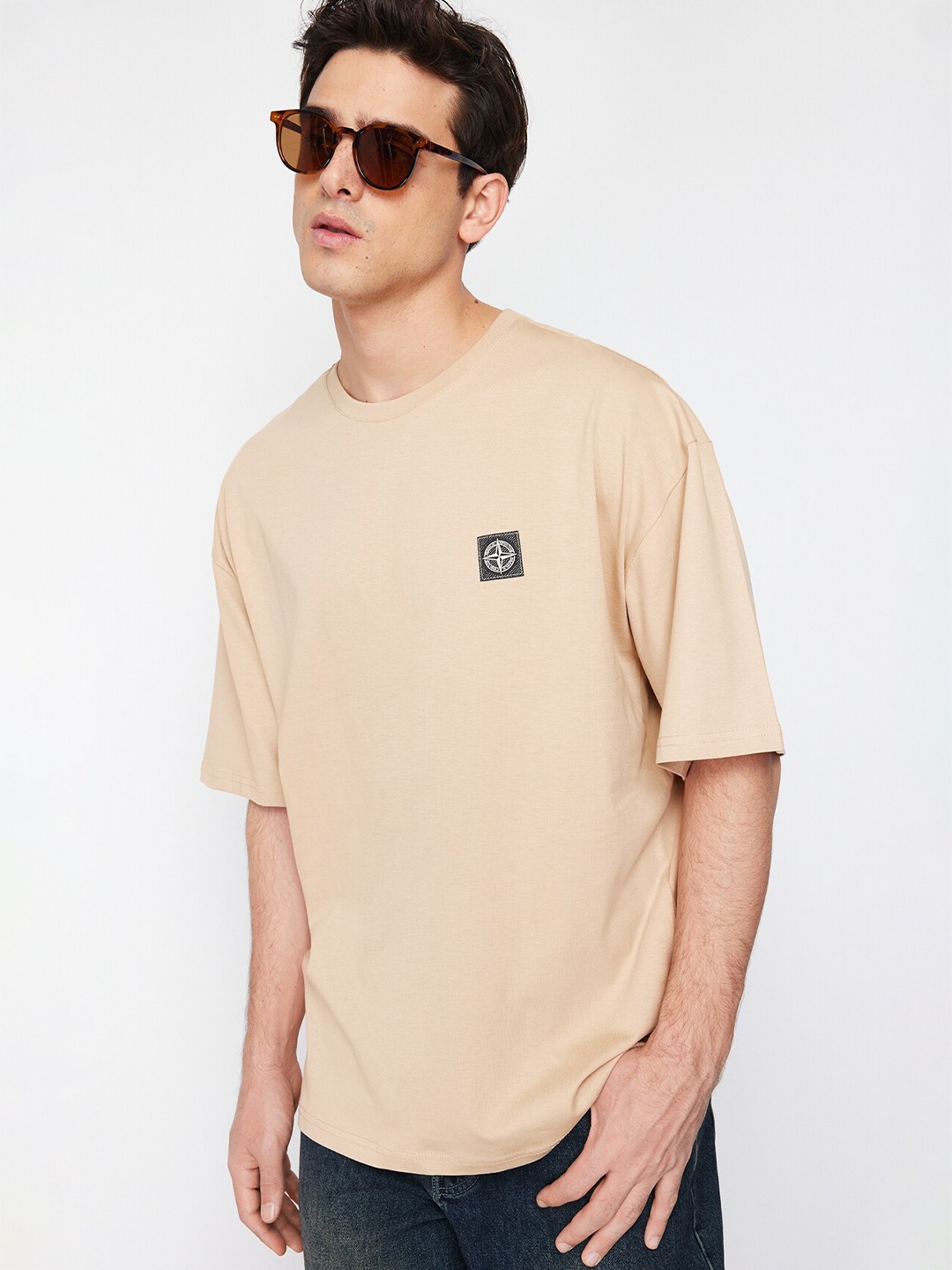 

Trendyol Round Neck Short Sleeves Cotton Baggy T-shirt, Beige
