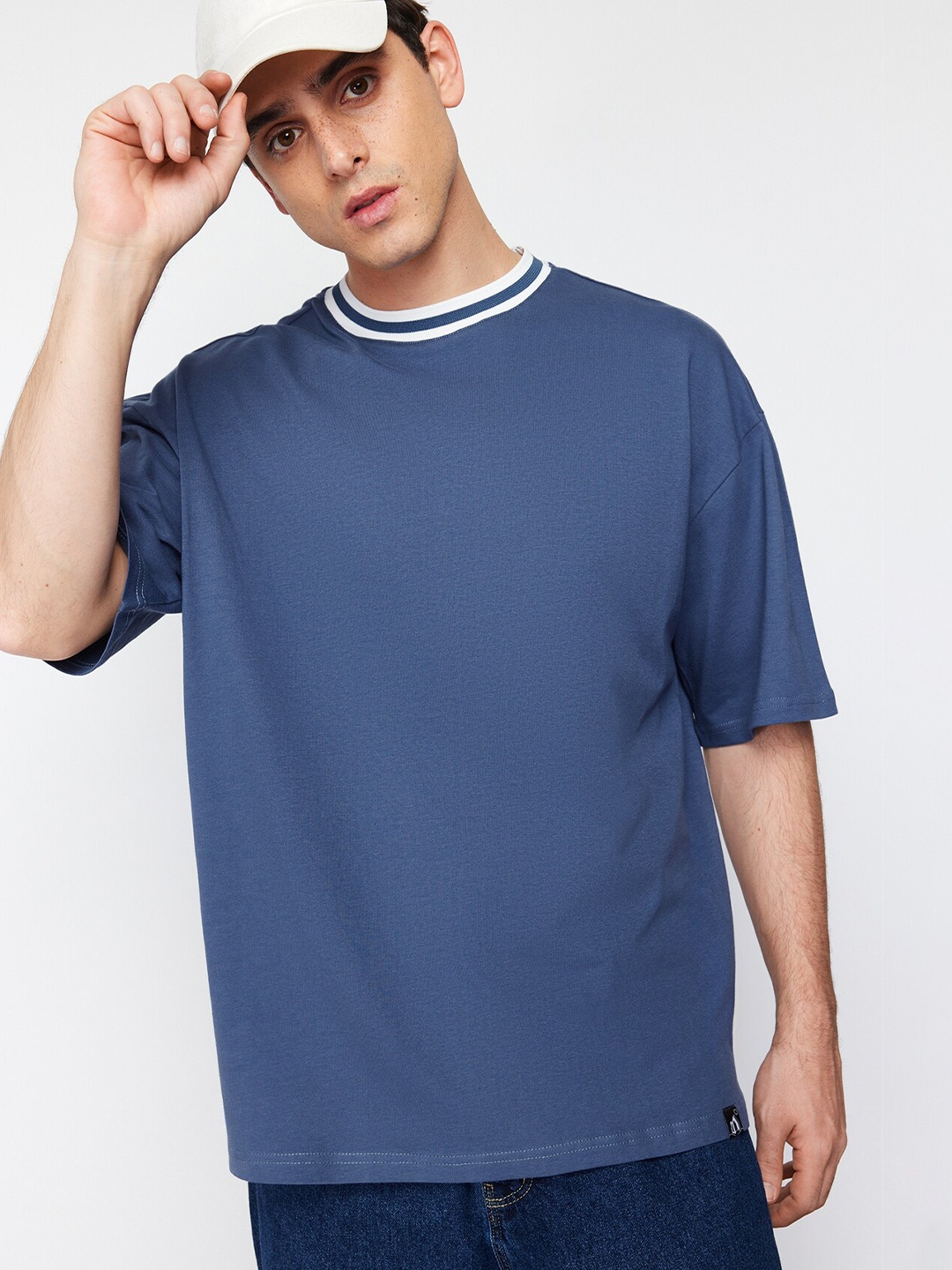 

Trendyol Round Neck Short Sleeves Cotton T-shirt, Blue