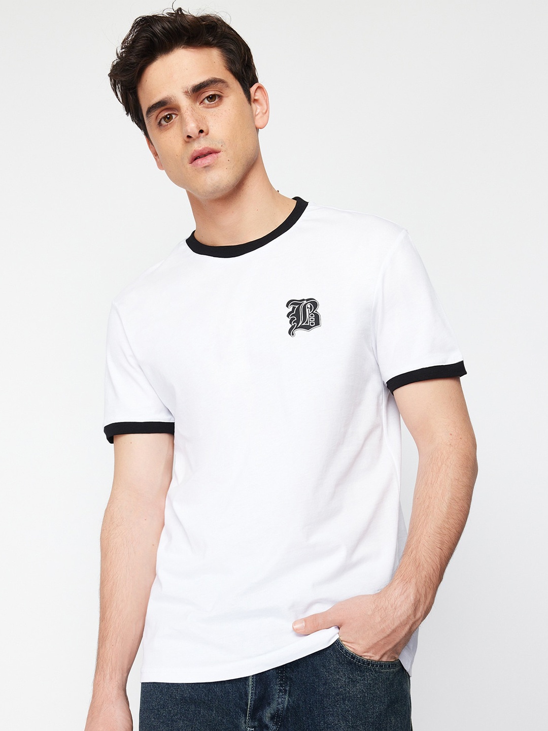 

Trendyol Round Neck Short Sleeves Cotton T-shirt, White