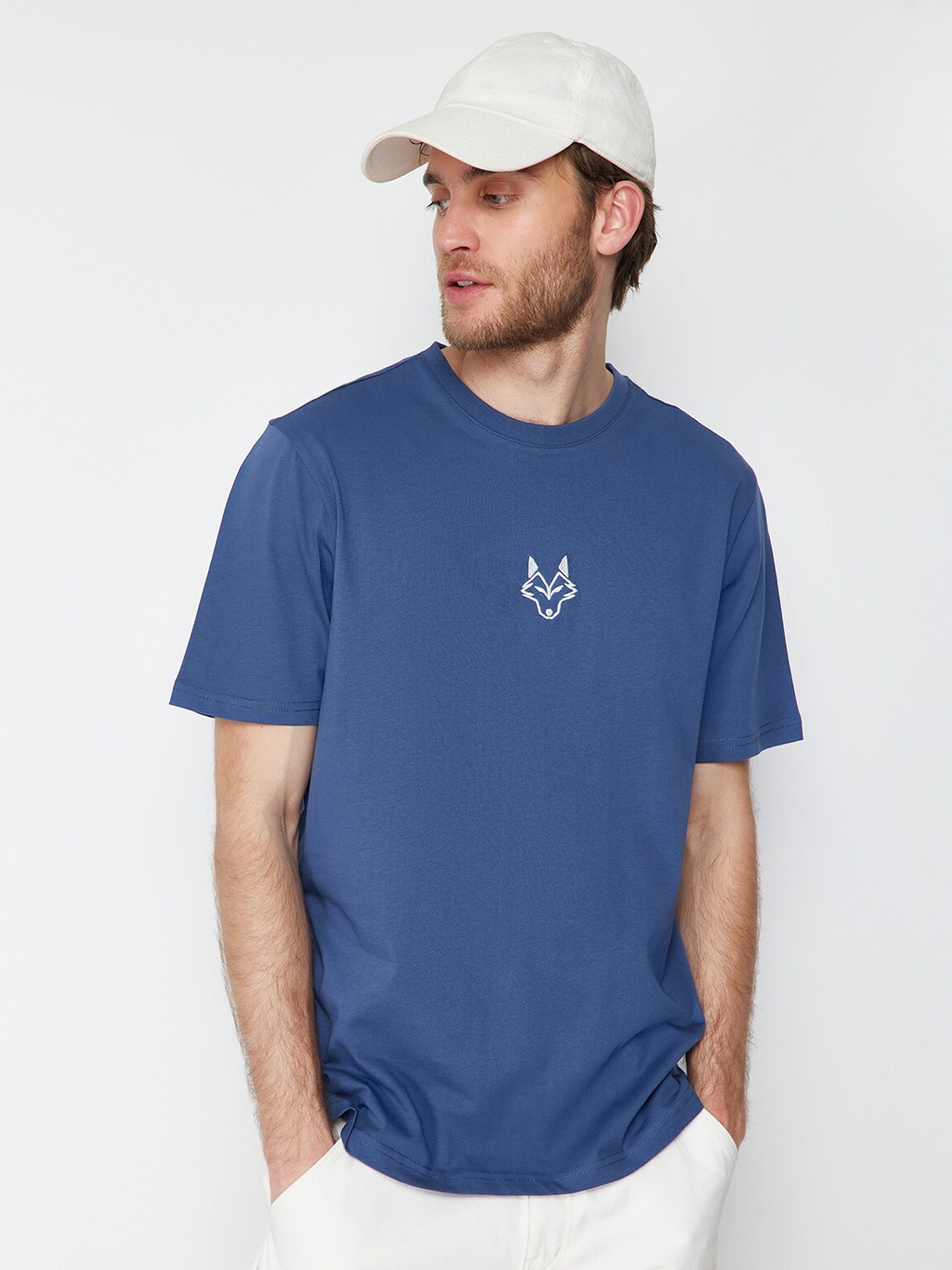 

Trendyol Round Neck Drop-Shoulder Sleeves Cotton Casual T-shirt, Blue