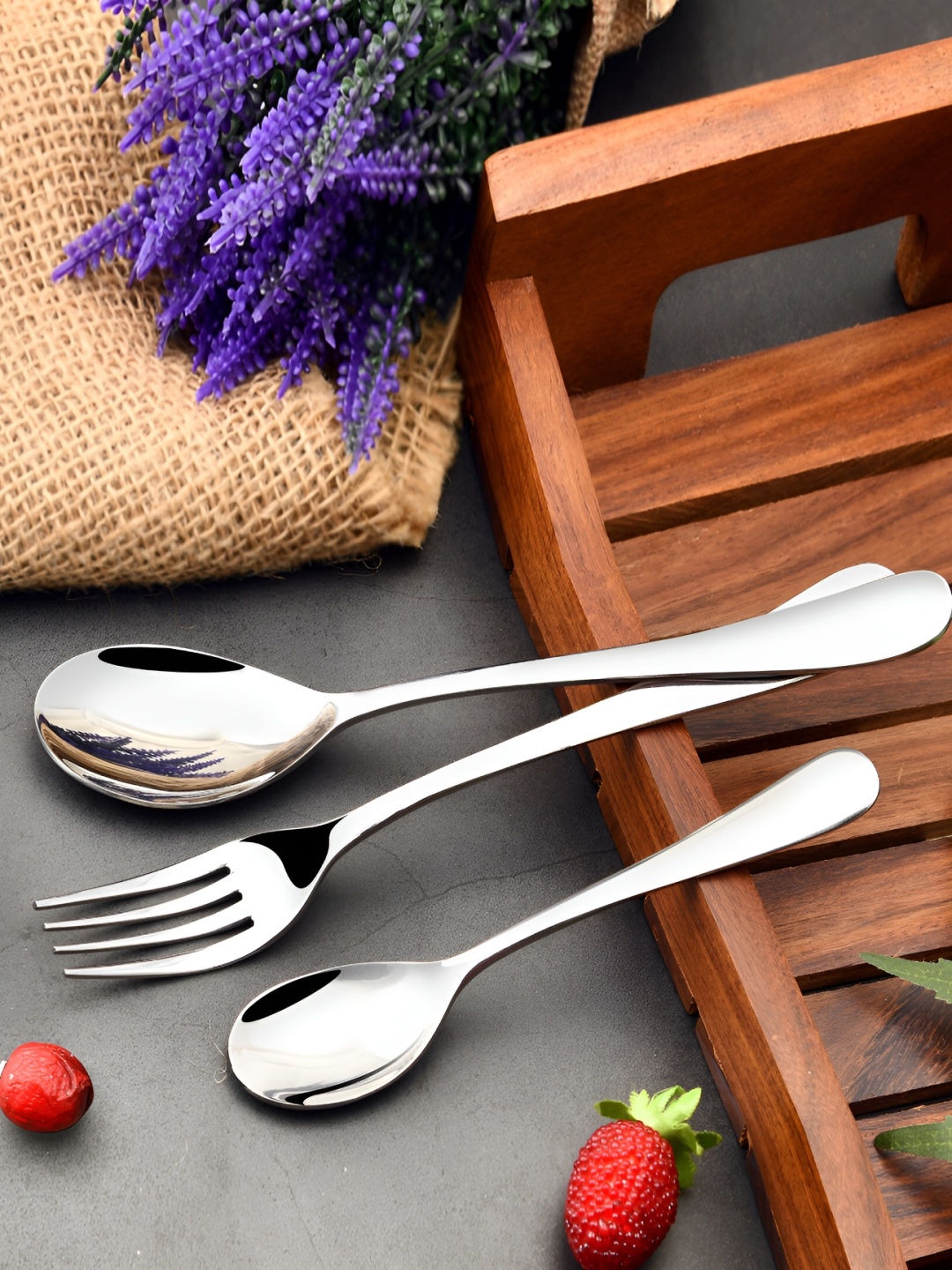 

FNS Set Of Stainless Steel 19 Pieces Cutlery, Silver