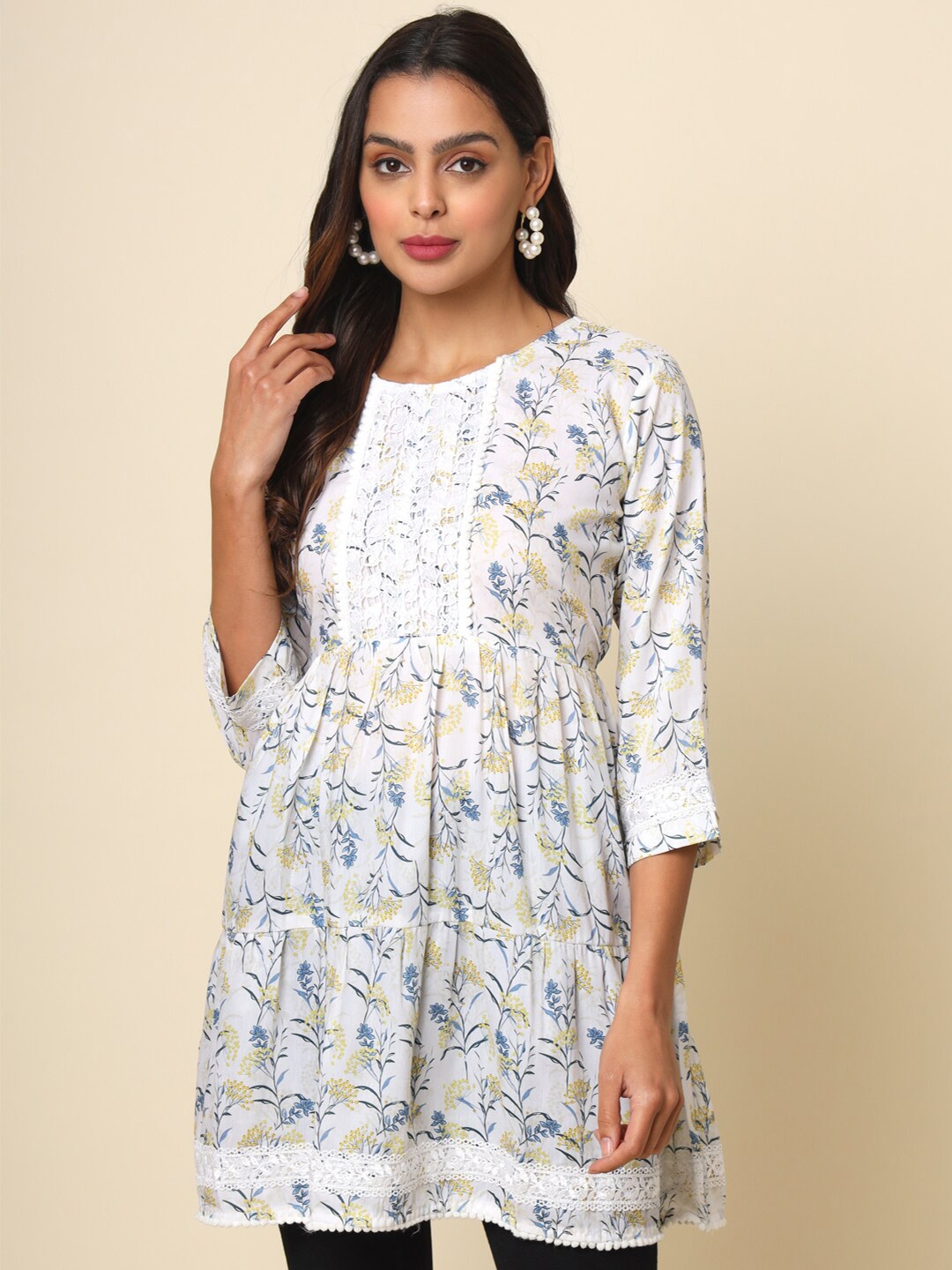 

VAIRAGEE Floral Printed Round Neck Cotton Tunic, Off white