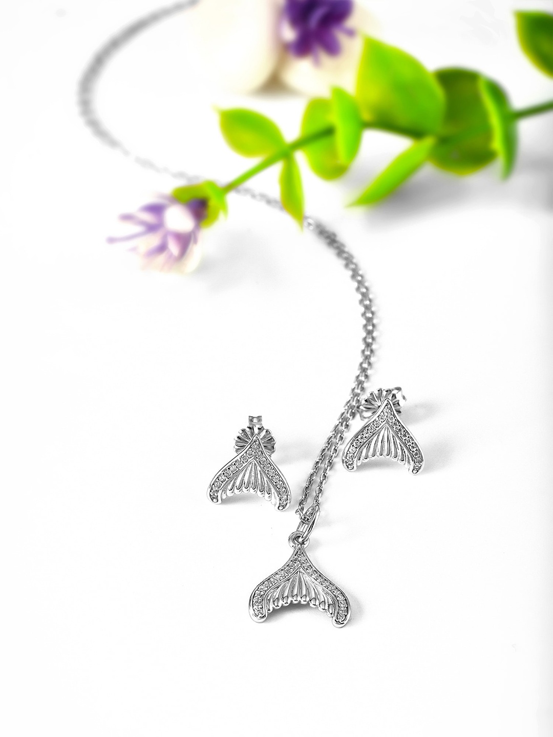 

SILBERRY 925 Sterling Silver Rhodium-Plated Cubic Zirconia Studded Pendant And Earrings