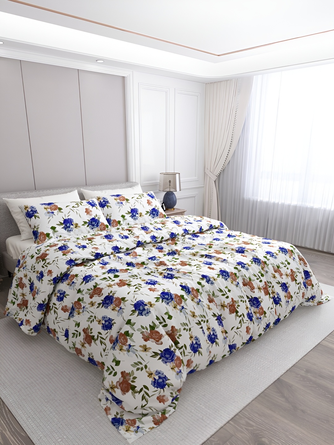 

LABHAM Blue & White Floral Cotton 250 TC King Bedsheet with 2 Pillow Covers